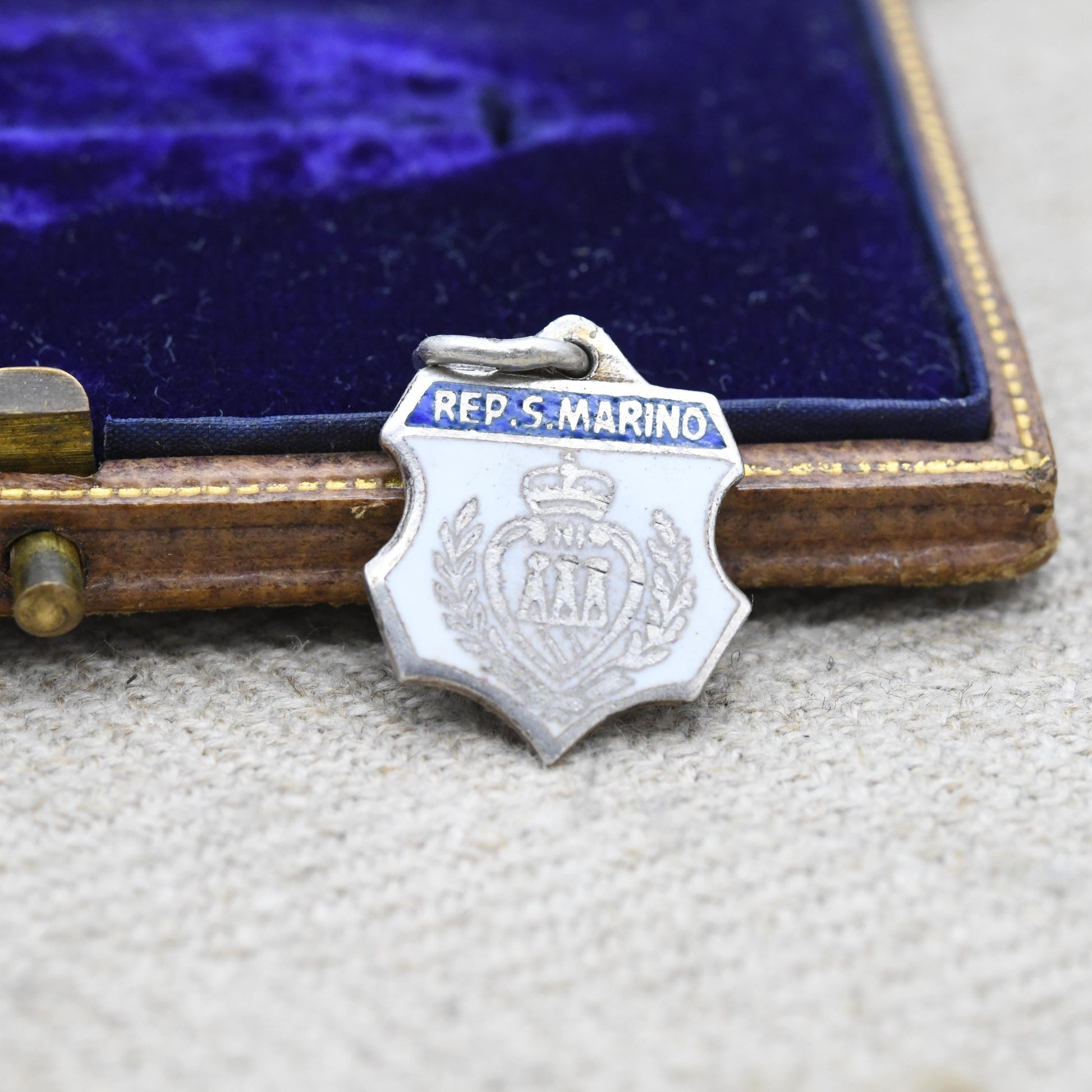 Vintage .800 Silver Rep. San Marino Enamel Souvenir Shield Charm Pendant - Italy | Tourist | Souvenir Gift for Charm Bracelet