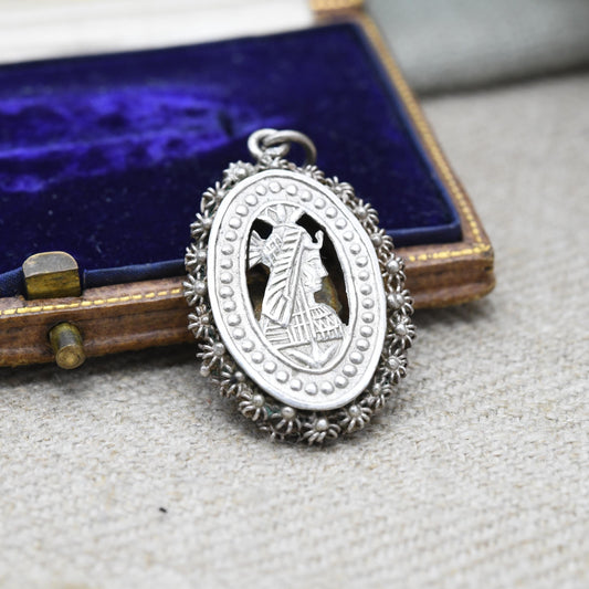 Vintage Egyptian Silver Pendant with Nefertiti and Amenhotep IV - Pharaoh Queen of Egypt | Cannetille Design | Gift for Pendant Necklace