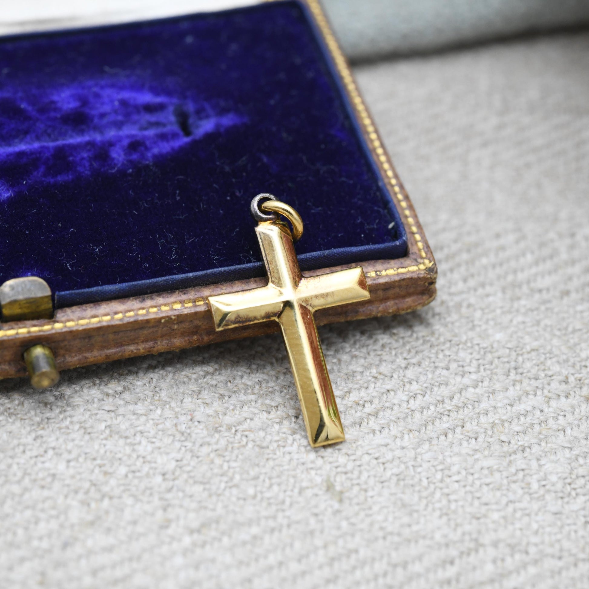 Vintage Sterling Silver Gold Plated Cross Pendant - Sweet Christening Baptism Jewellery | Charm for Necklace | Hollow Silver | Plain Cross