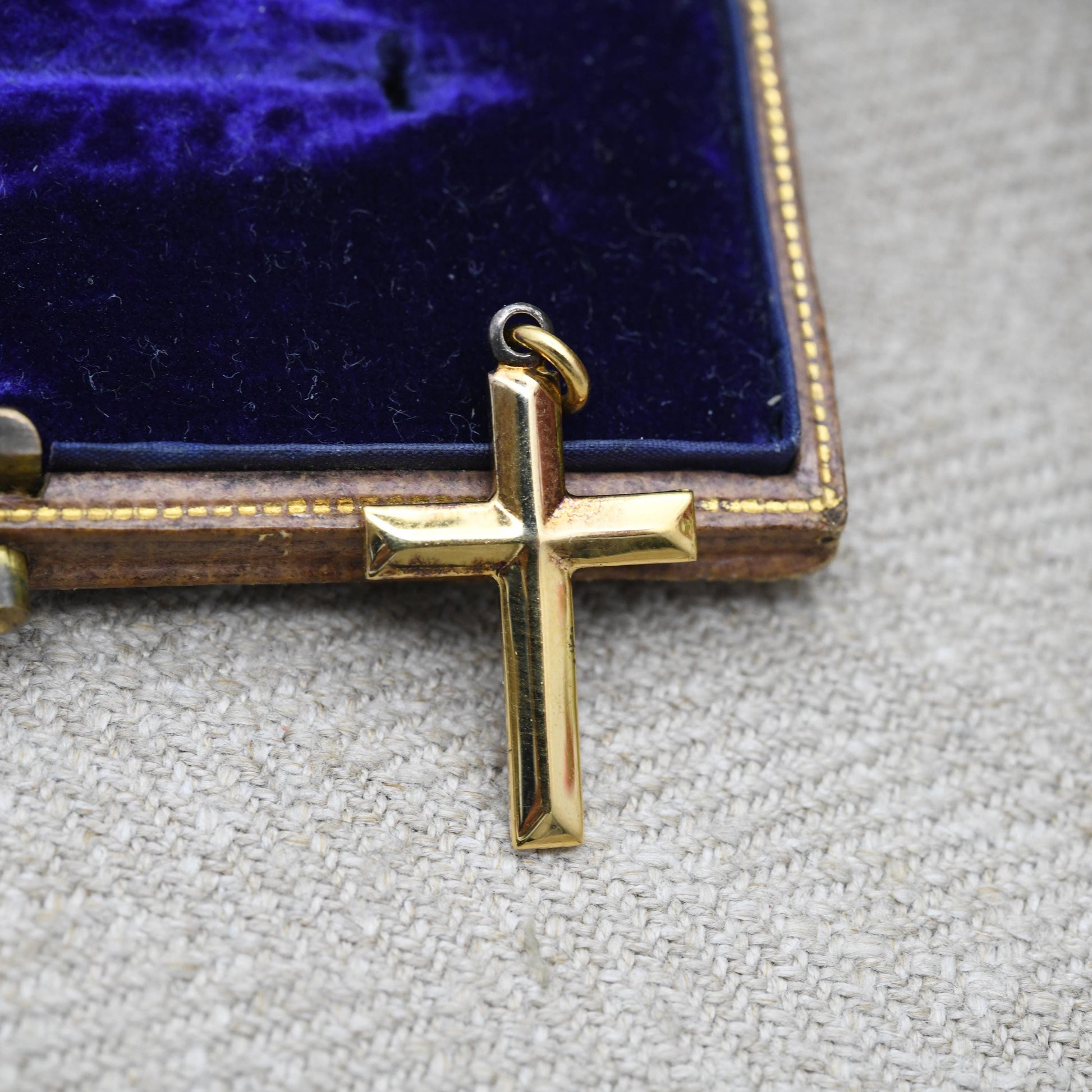 Vintage Sterling Silver Gold Plated Cross Pendant - Sweet Christening Baptism Jewellery | Charm for Necklace | Hollow Silver | Plain Cross
