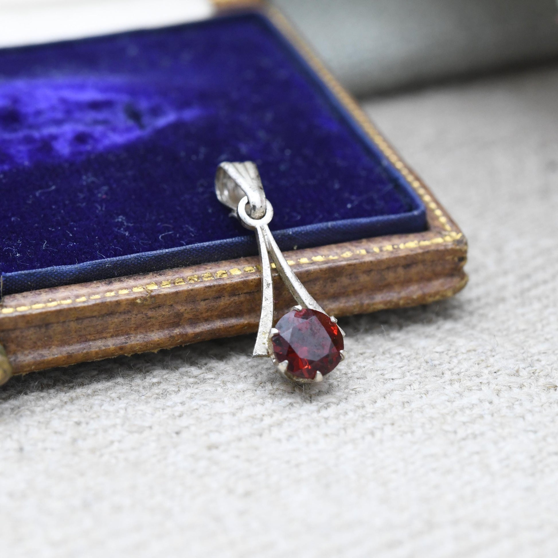 Vintage Sterling Silver Red Stone Solitaire Pendant - Small Sparkly Pendant Charm for Charm Necklace