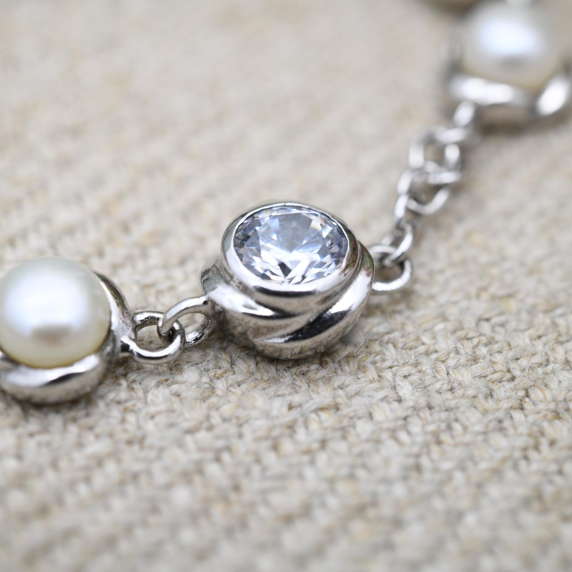 Vintage Fiorelli Sterling Silver White Stone and Pearl Chain Bracelet - Rounded Curb Links | Charm | Beautiful Bracelet