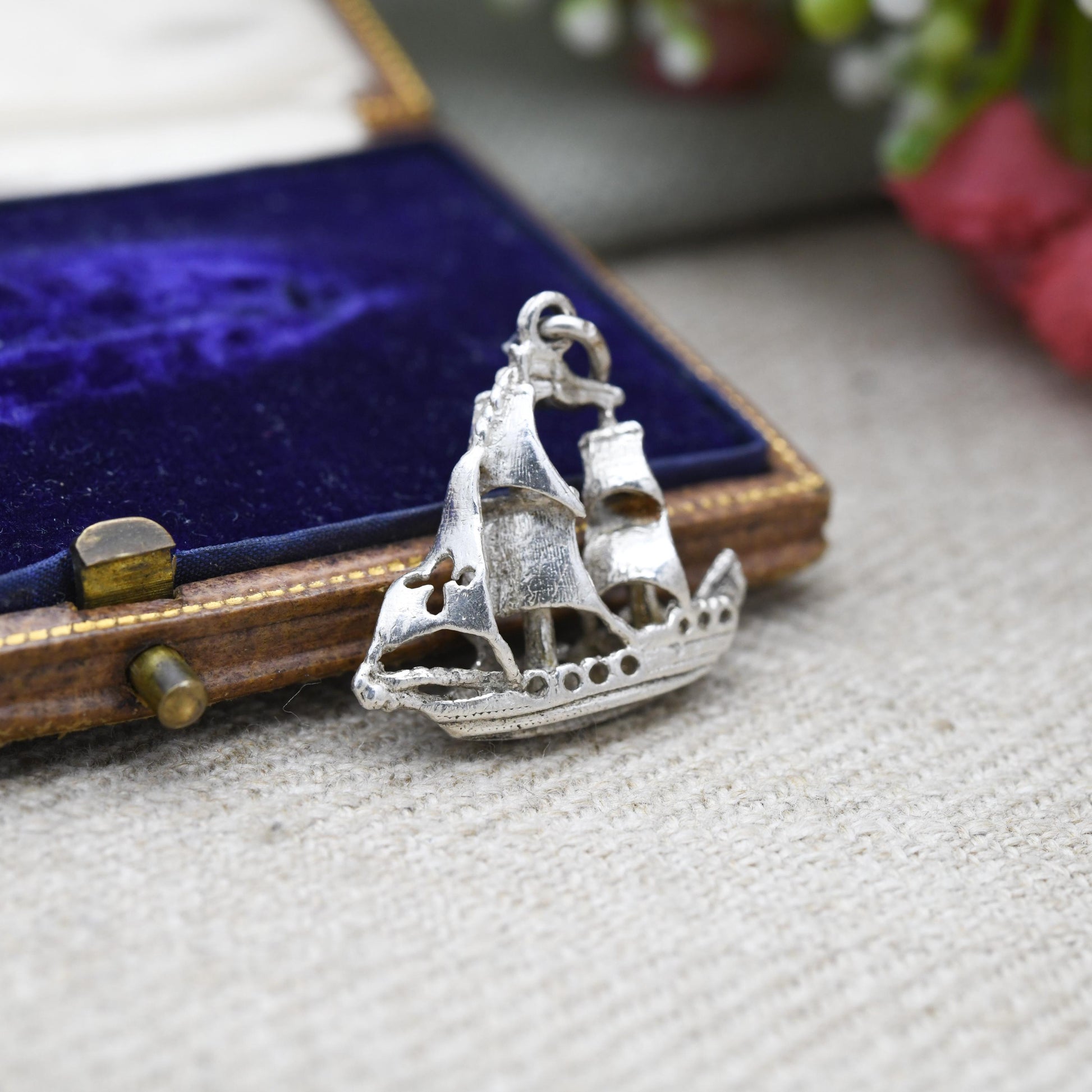 Vintage Silver Sailing Ship Charm Pendant - Cute Collectable Boat | Gift for Charm Bracelet or Charm Necklace