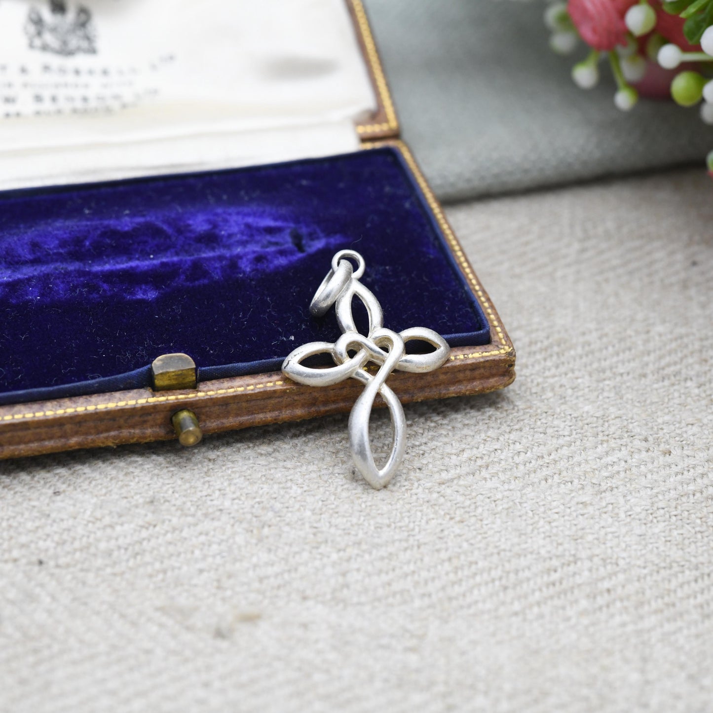 Vintage Sterling Silver Celtic Cross Pendant with Openwork Knot Design - Celtic Twist Vintage Religious Jewellery | Gift for Charm Necklace