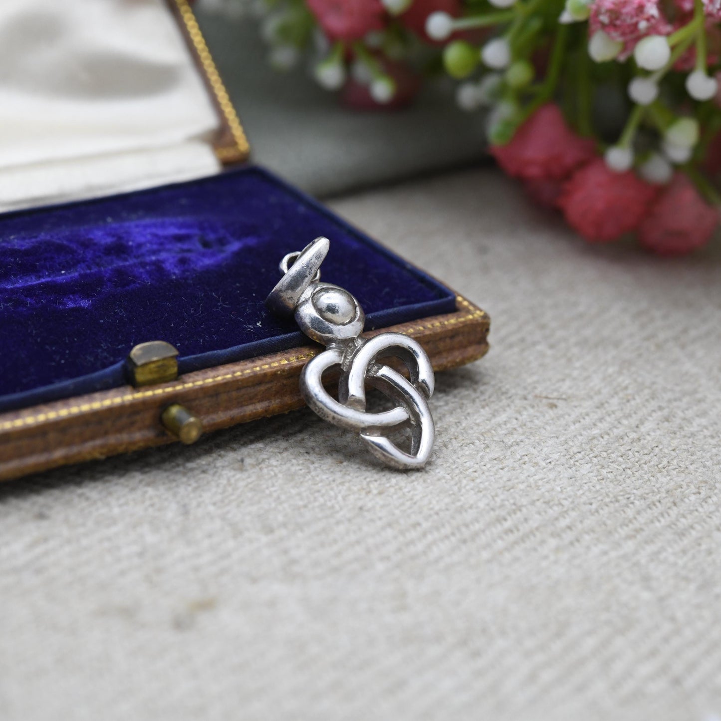 Vintage Sterling Silver Celtic Knot Pendant - Minimalist Solid Silver Jewellery | Gift for Charm Bracelet Necklace