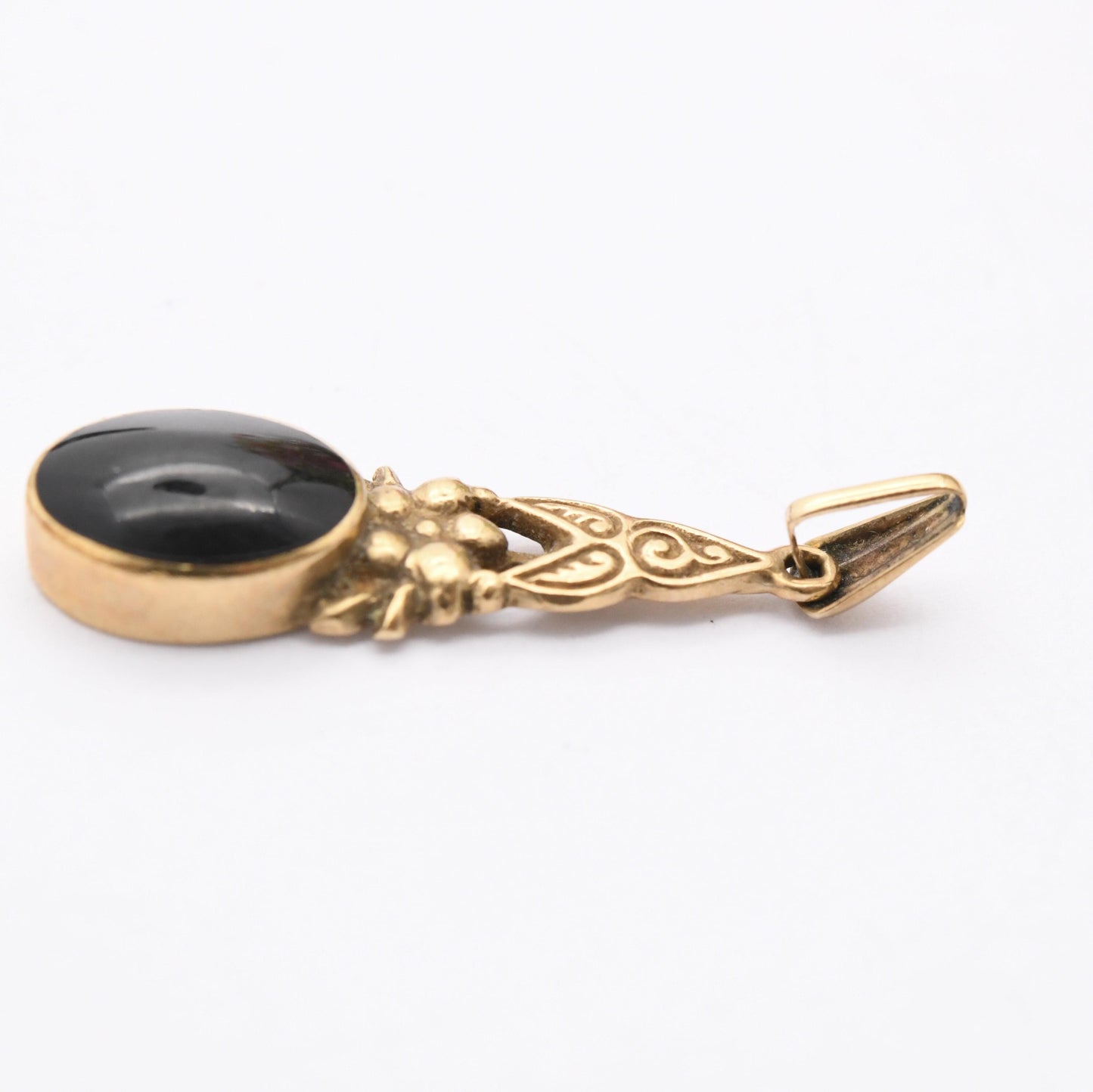 Vintage 9ct Gold Onyx Pendant 2002 - Floral Motif Scrolling | Teardrop Shape Gold and Black Pendant Charm for Trace Chain