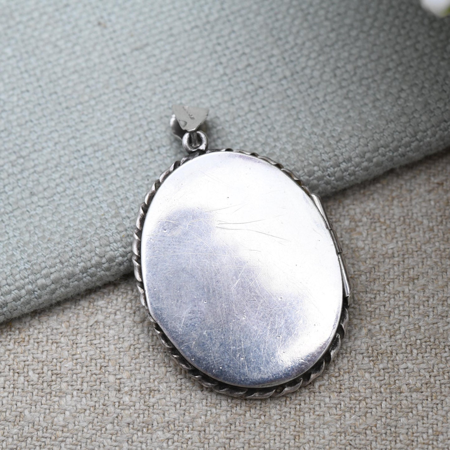 Vintage Sterling Silver Locket Pendant with Engraved Floral Design - Large Oval Locket Necklace for Chunky Chain | Sweet Jewellery Gift