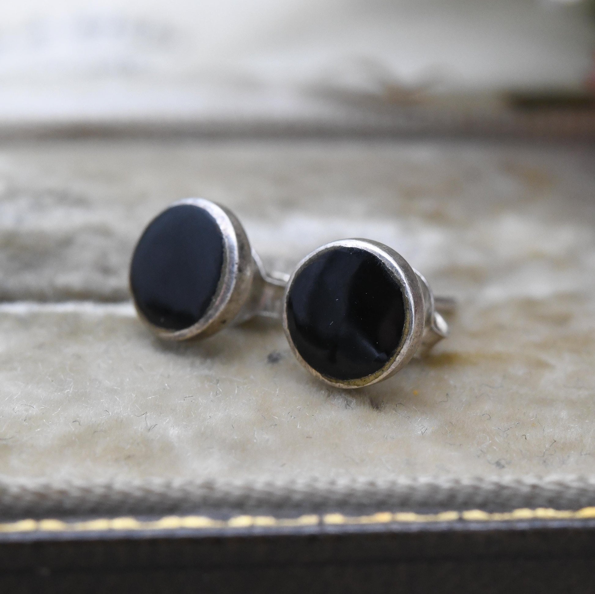 Vintage Sterling Silver Onyx Stud Earrings - Minimalist Studs | Circular Black Gemstones | Gift for Her