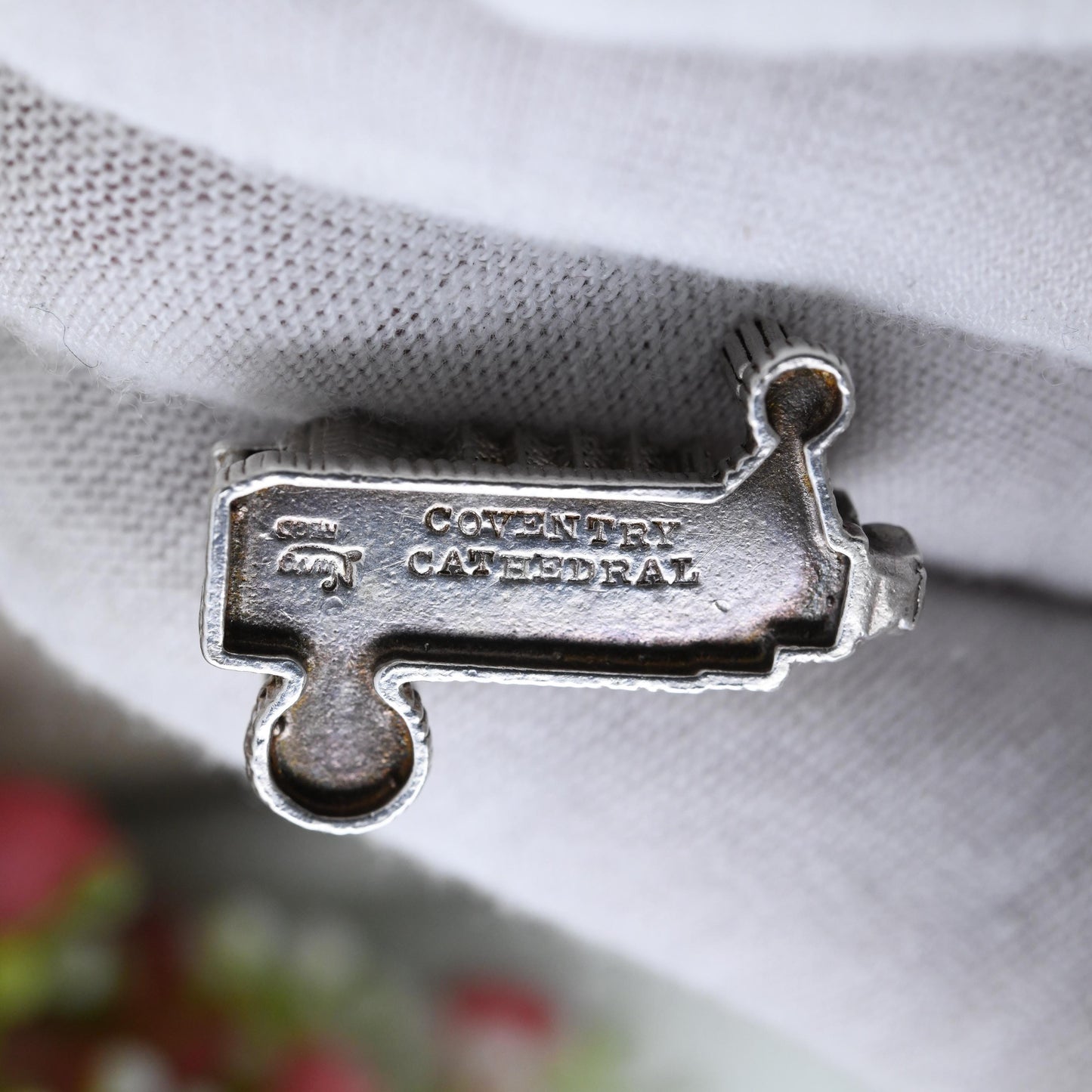Vintage Nuvo Sterling Silver Opening Coventry Cathedral Charm Pendant - Alter | Cross | Tourism Souvenir | Gift for Charm Bracelet
