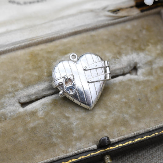 Vintage Nuvo Sterling Silver Heart Opening Locket Pendant with Loving Couple Figures Inside - Gift for Her | Charm Necklace Stack