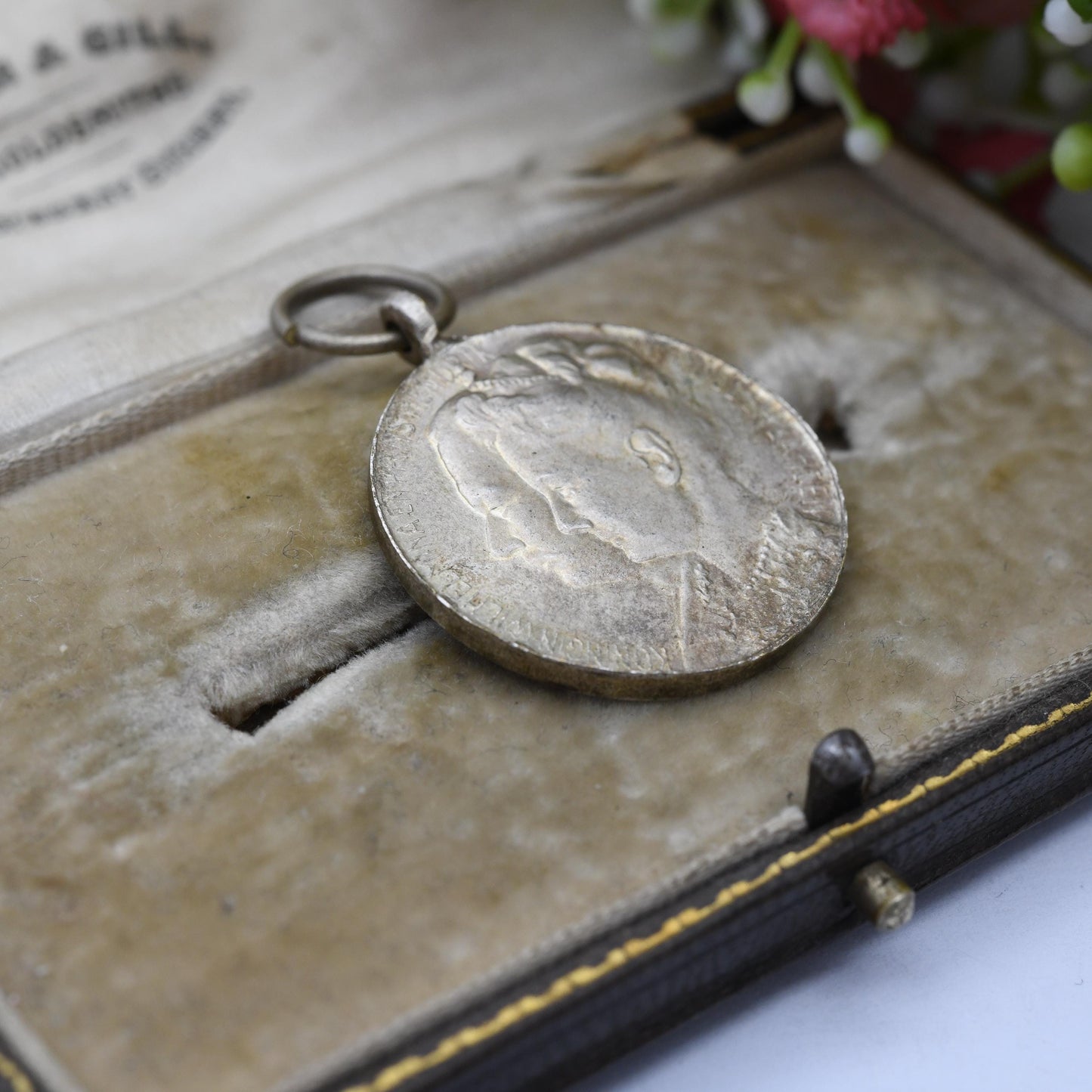 Antique 1909 Netherlands Birth of Juliana Silver Medal Pendant - Geboren 30 April 1909 | Daughter of Koningin Wilhelmina and Prince Hendrik