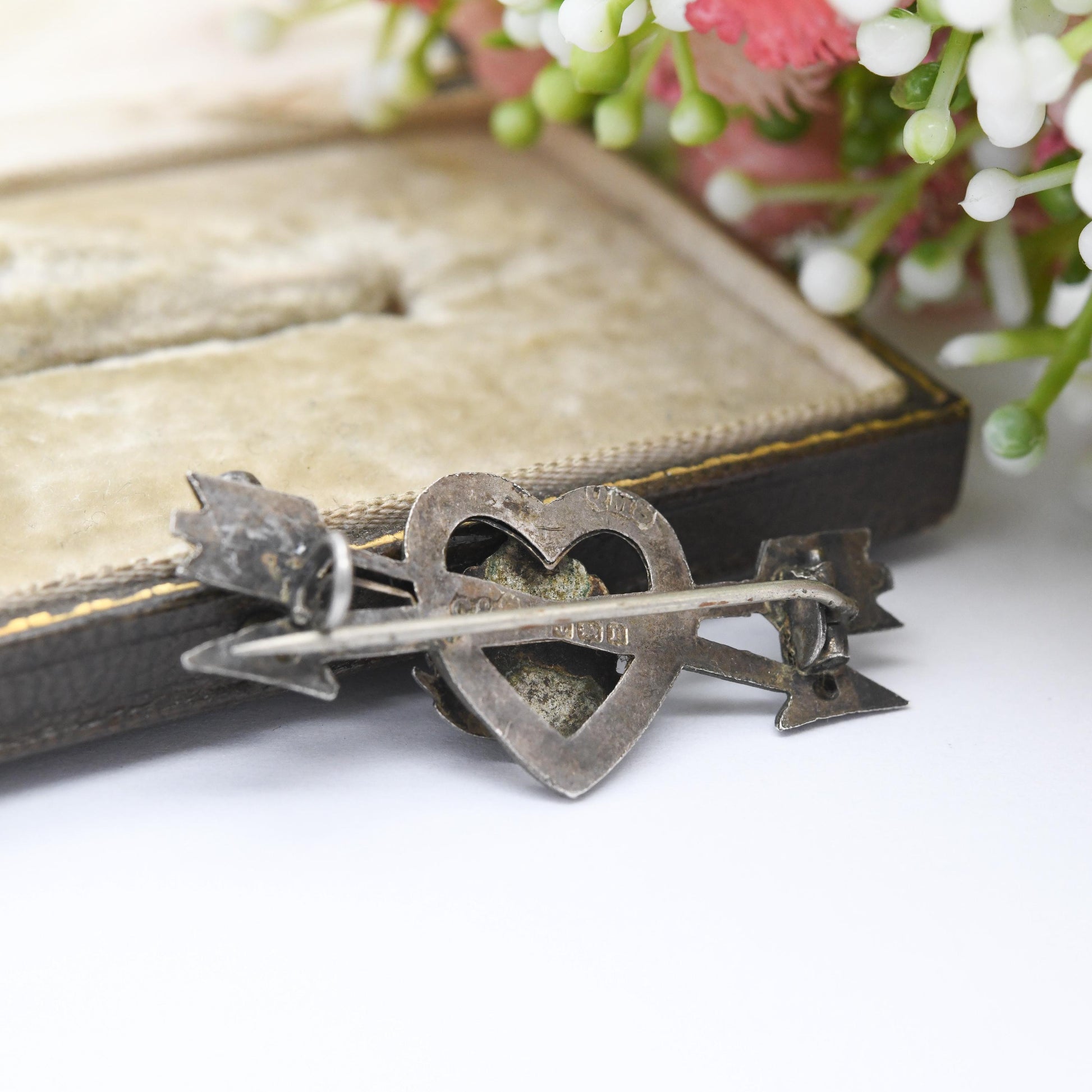 Antique Sterling Silver Middlesex Regiment Sweetheart Brooch Albuhera 1916 - British Army Infantry | Crossed Arrows Through Love Heart