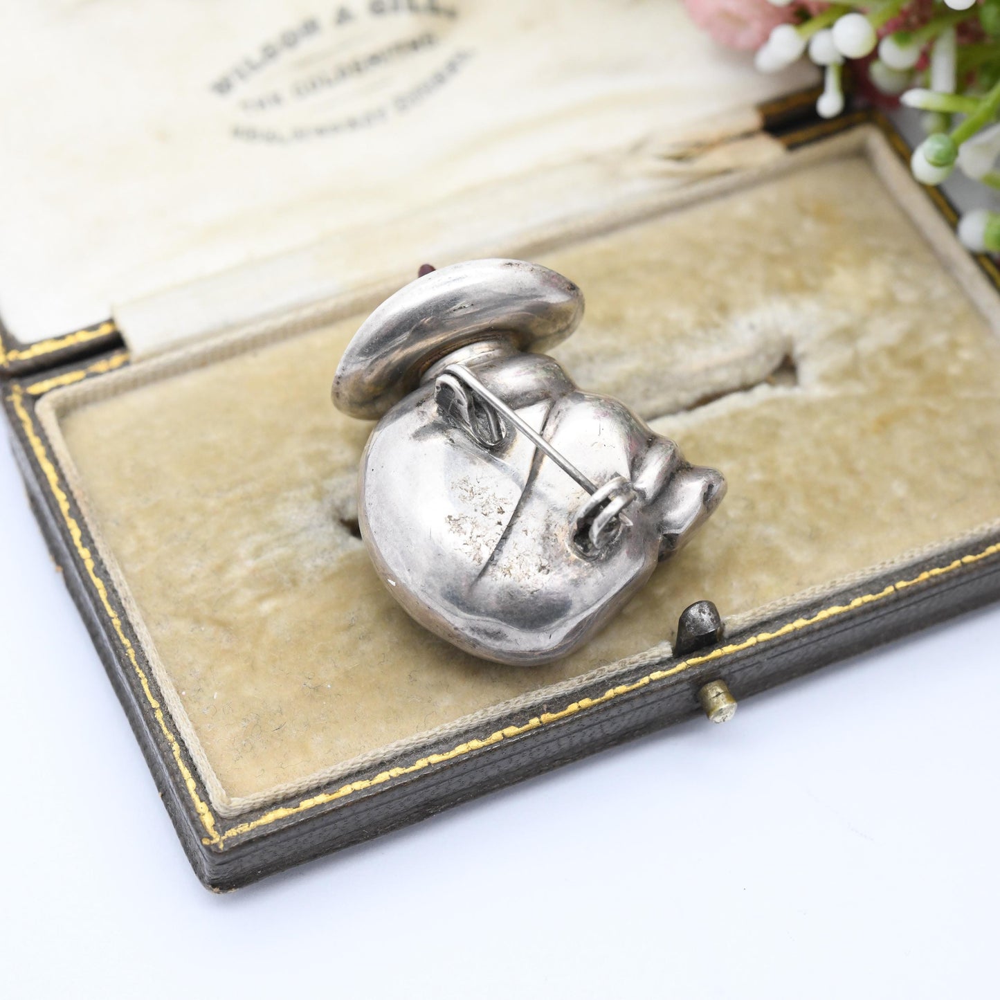 Vintage Mexican Sterling Silver Sleeping Man Scent Bottle Brooch - Mid-Century American Souvenir Made in Mexico | Sombrero Poncho | Snuffbox