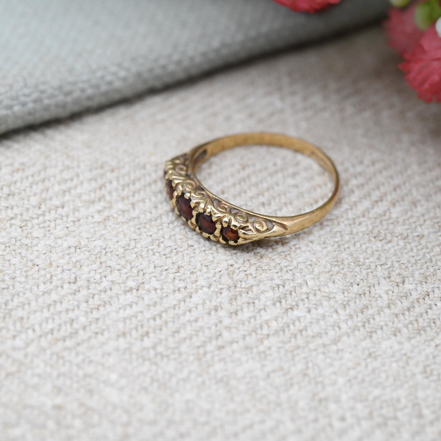Vintage 9ct Gold Garnet Five Stone Boat Ring 1987 - Red Gemstone Antique Style Flush Set | January Gift | UK Size - M 1/2 | US Size - 6 1/4