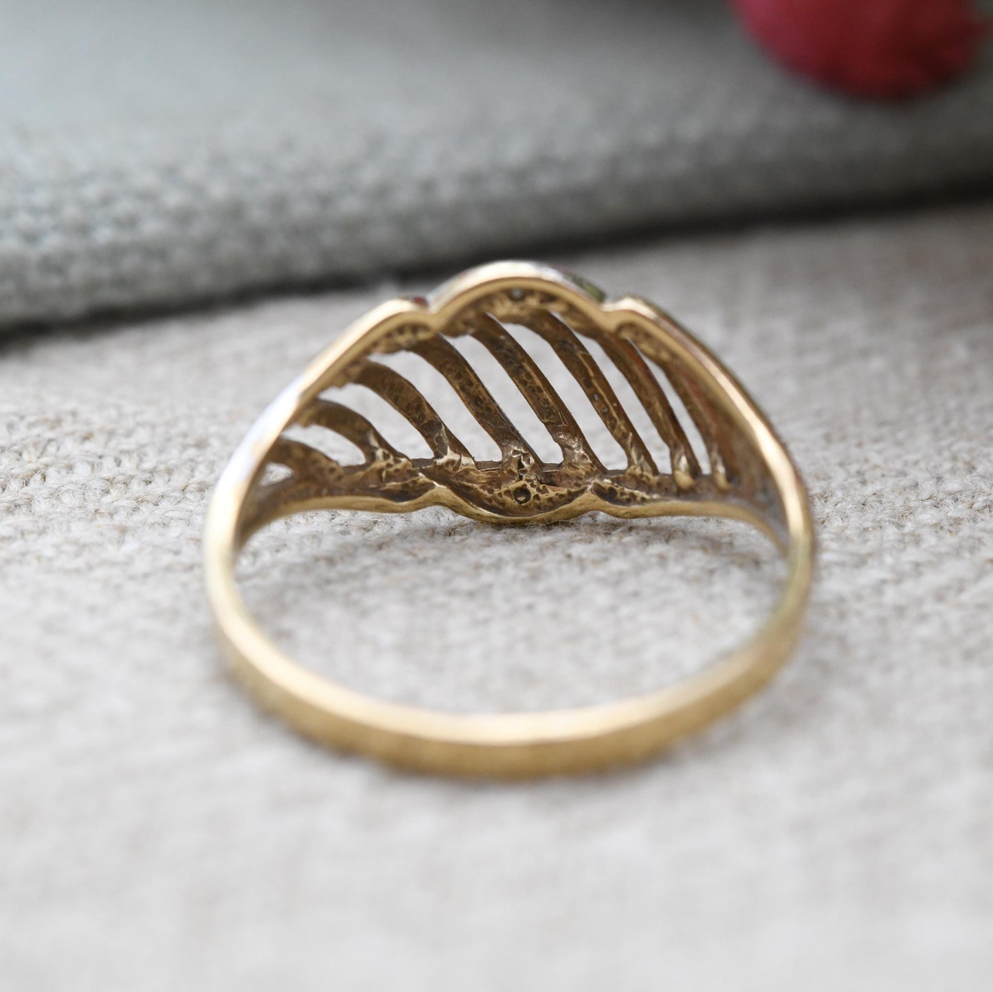 Vintage 9ct Gold Diamond Two Tone Openwork Ring 1989 - Gift for Her | UK Size - M 1/2 | US Size - 6 1/2