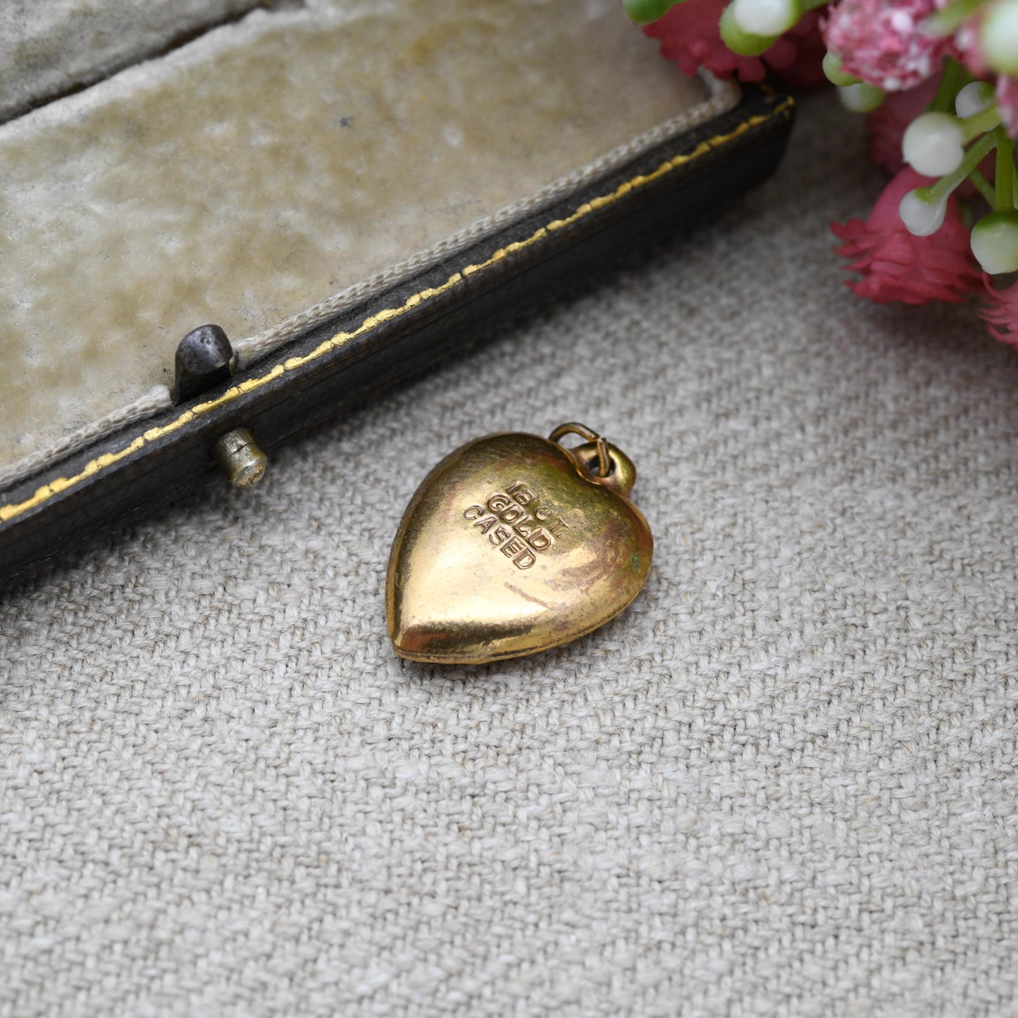 Antique 18ct Gold Cased Puffed Heart Pendant c. 1910s Edwardian Era