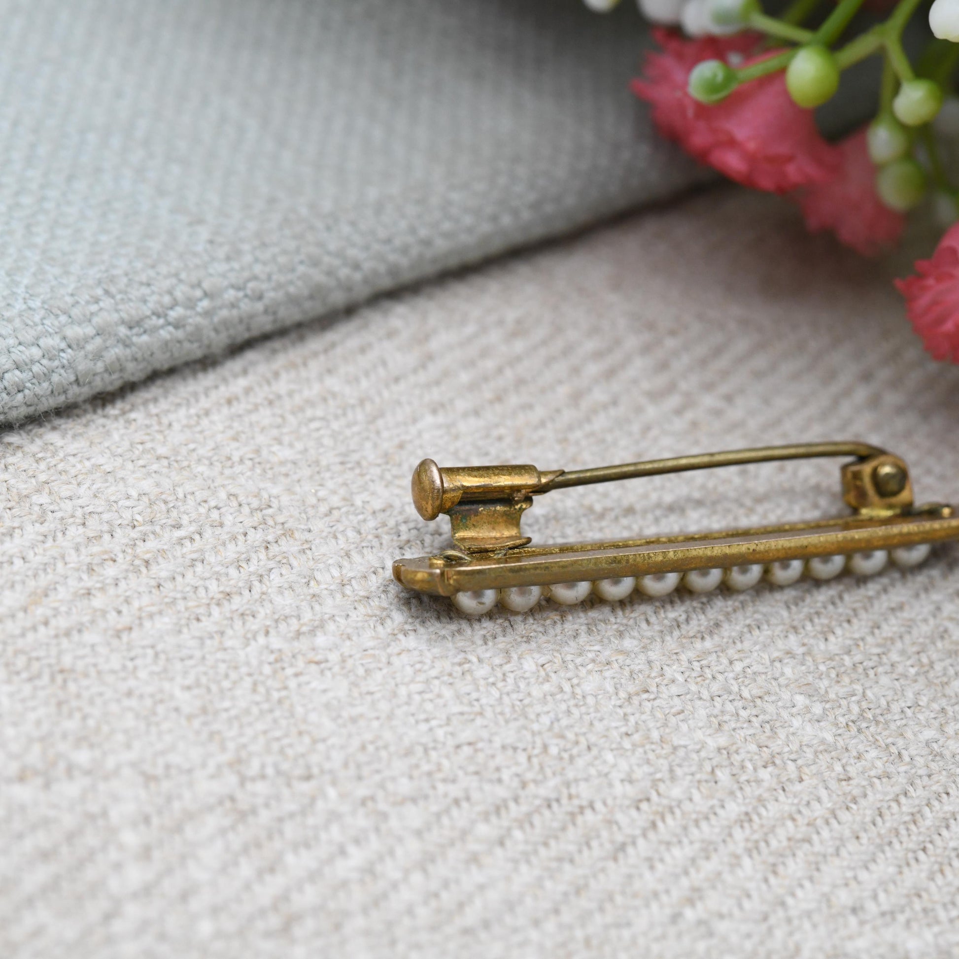 True Vintage Rolled Gold Faux Pearl Bar Brooch c. 1910s to 1930s