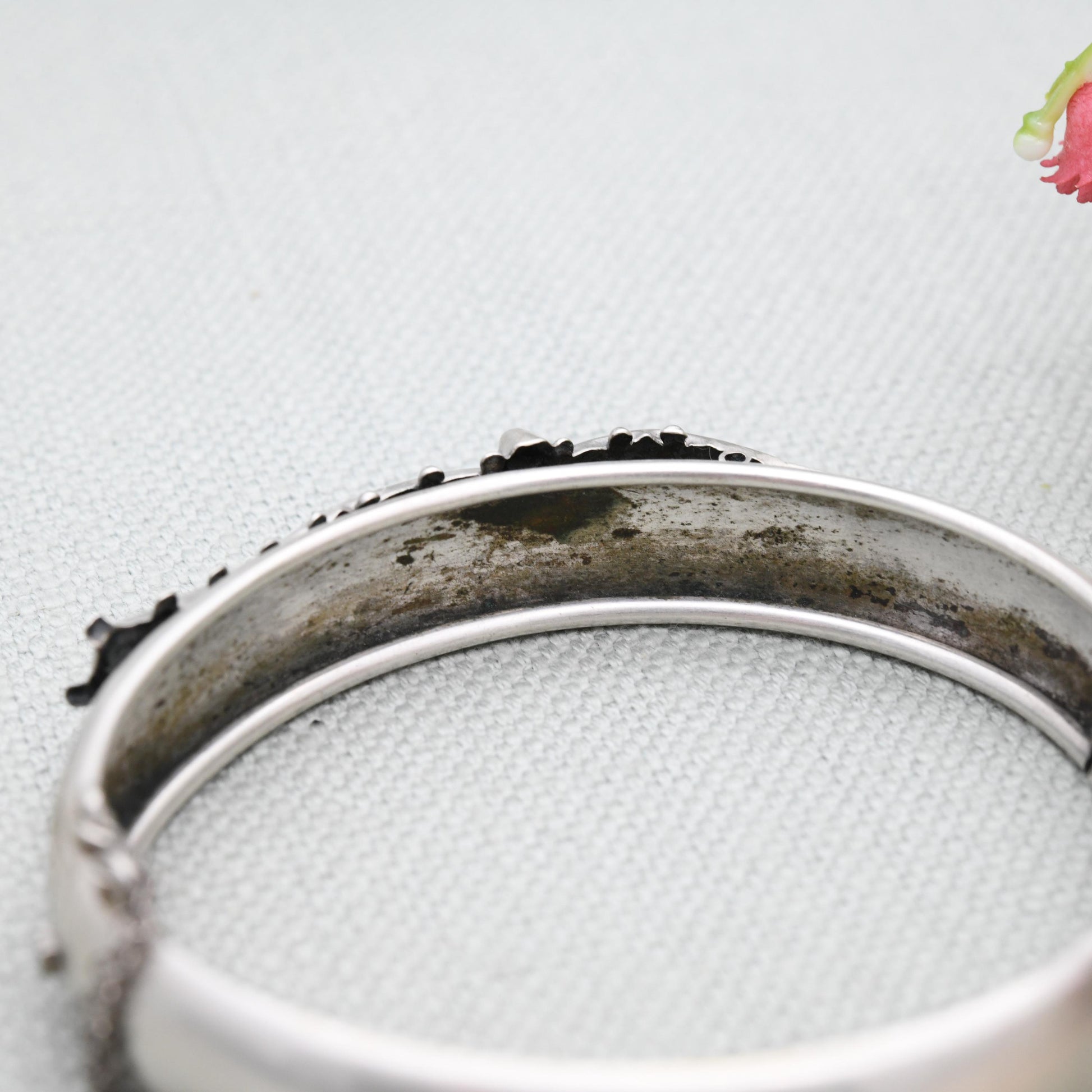 Antique Victorian Silver Buckle Bangle Aesthetic Movement c. 1880s - Hand Engraved Ivy Leaf Design