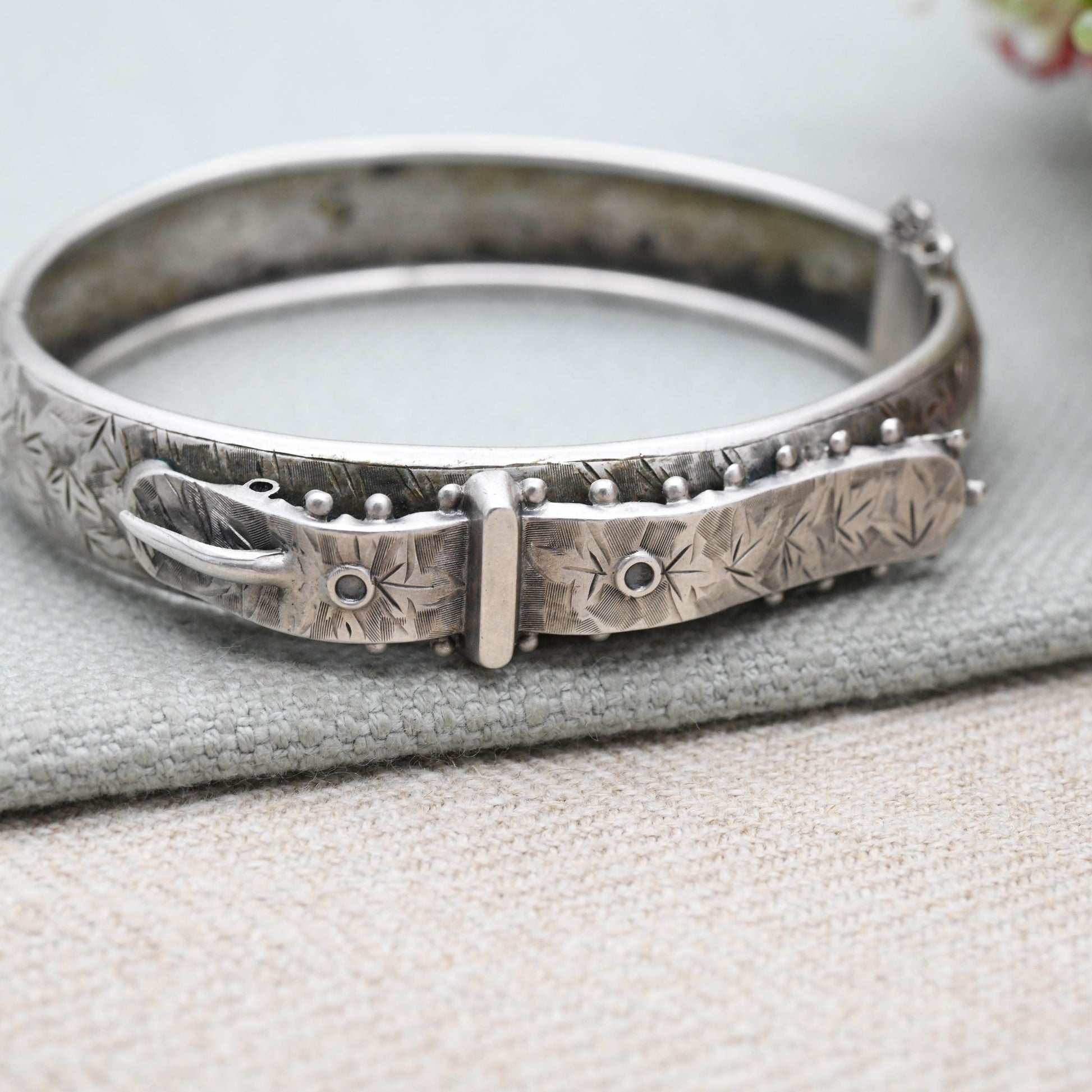 Antique Victorian Silver Buckle Bangle Aesthetic Movement c. 1880s - Hand Engraved Ivy Leaf Design