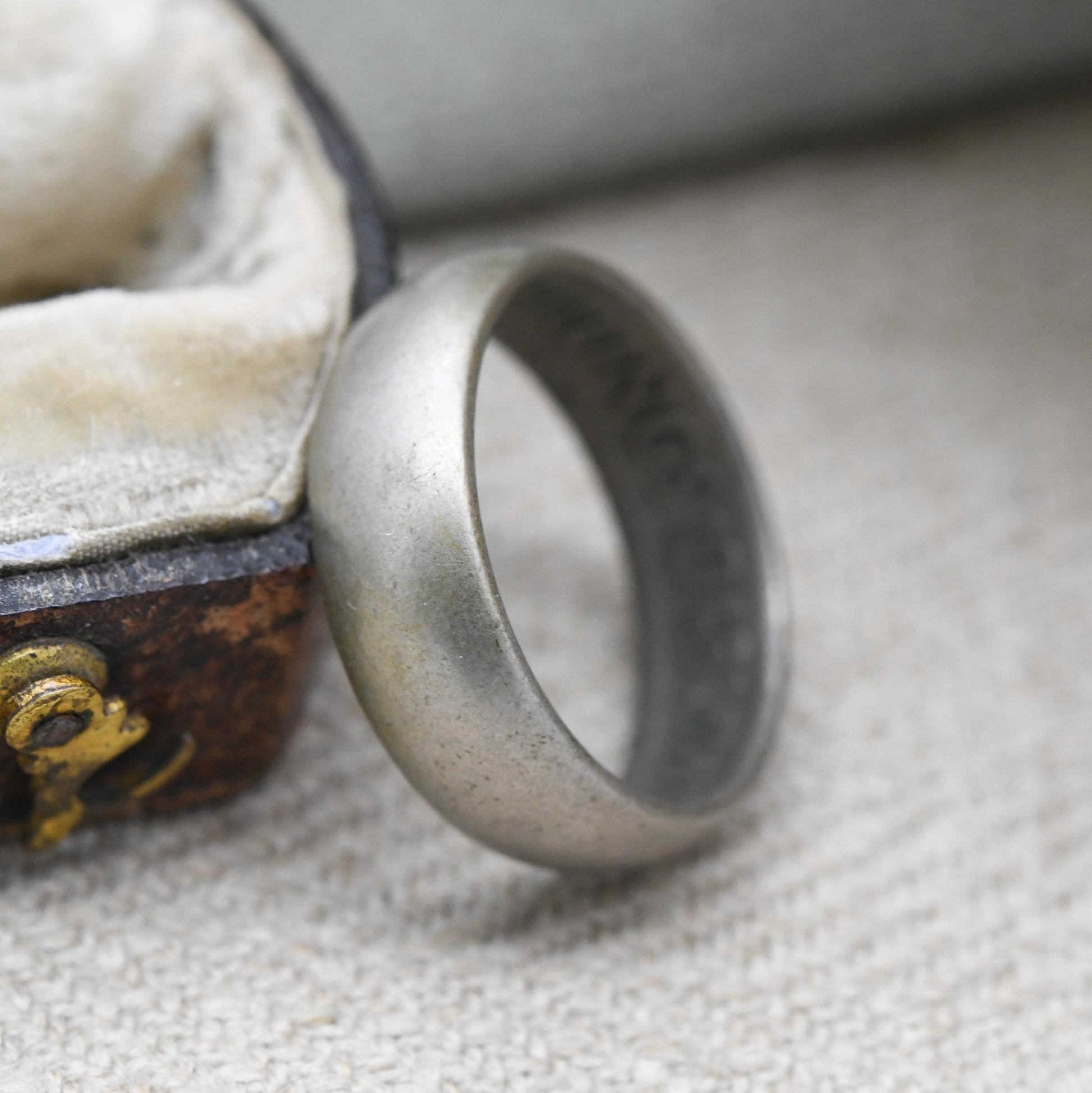 Vintage 1948 Two Shillings Coin Band Ring King George VI - Unusual Plain Band Hidden Secret Words | UK Size - L 1/2 | US Size - 6 1/4