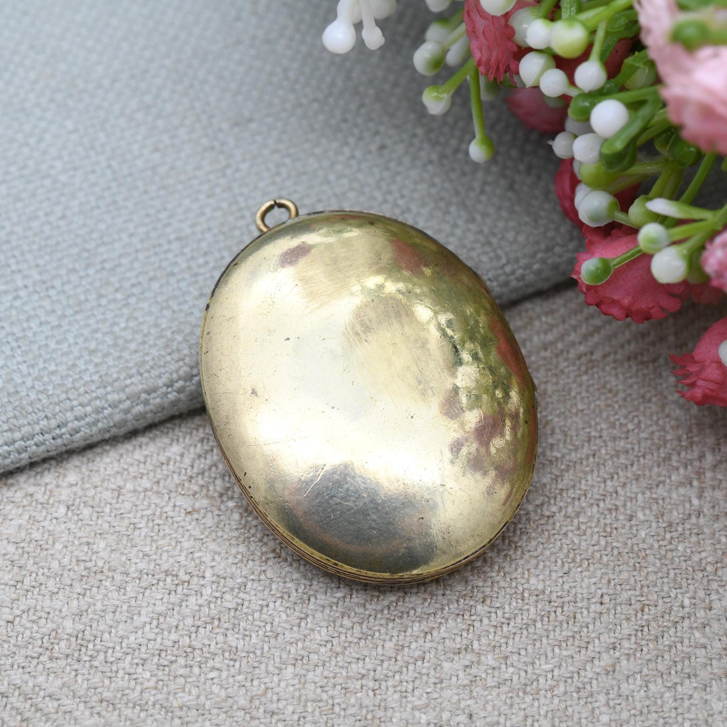 Antique Victorian Locket with Raised Buckle Design - Sentimental Symbol of Eternity Strength Protection