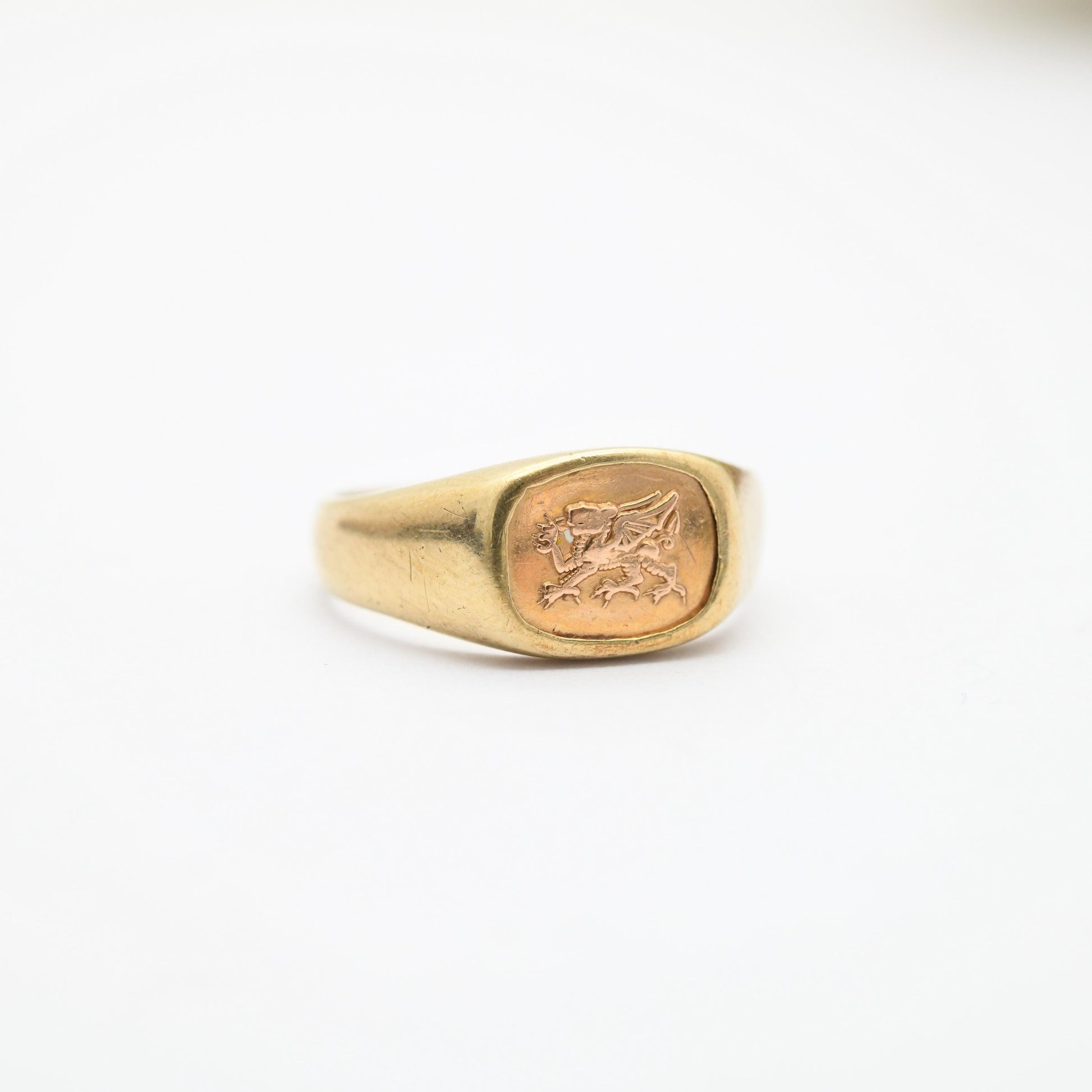 Vintage Royal Clogau 9ct Gold Welsh Dragon Signet Ring - Yellow Gold Fantasy | UK Size - O 1/2 US Size - 7 1/2