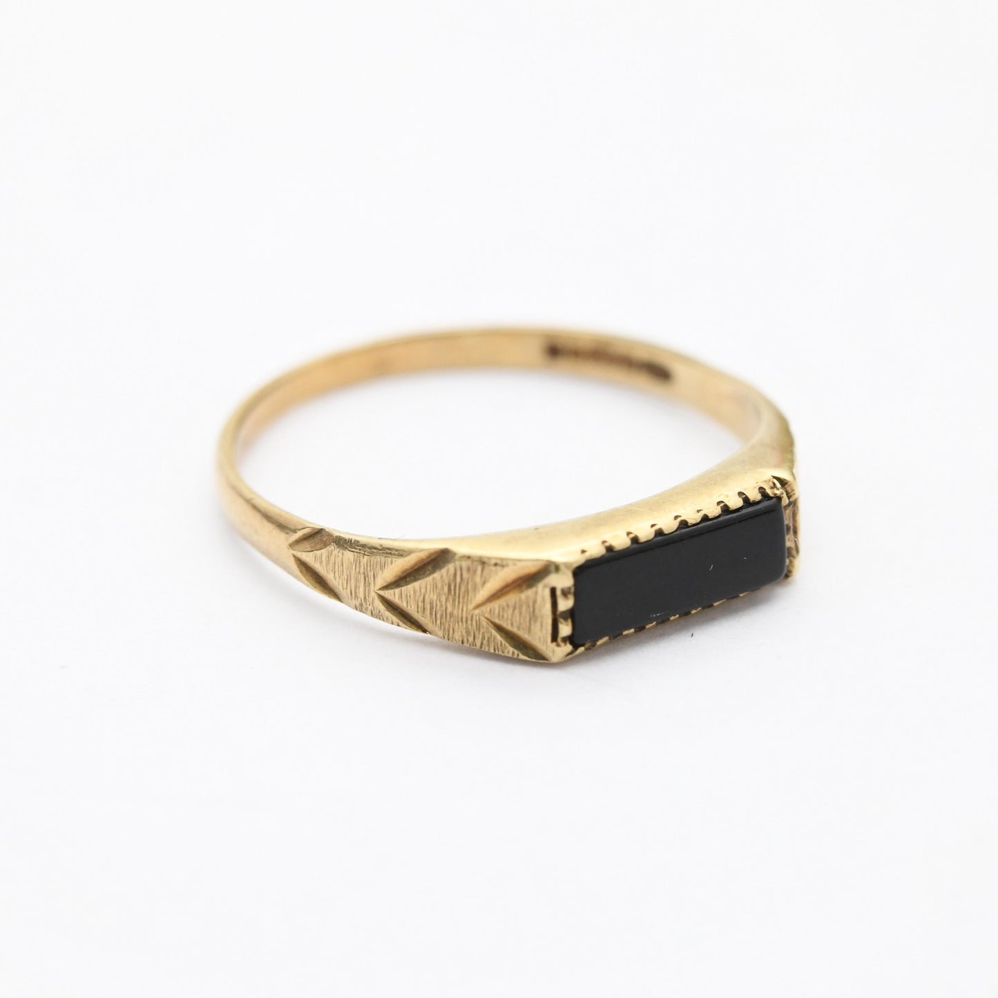 Vintage 9ct Gold Onyx Signet Ring 1988 - Unisex Yellow Gold and Black Gift for Him Her | UK Size - K 1/2 US Size - 6 3/4