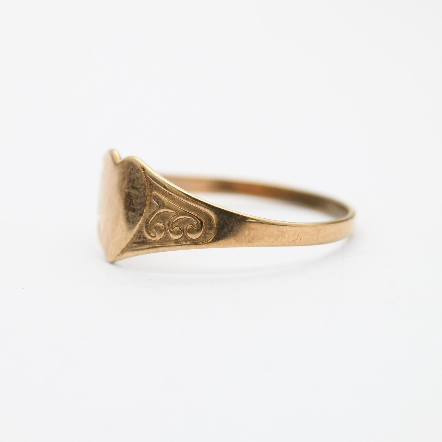 Vintage 9ct Gold Heart Signet Ring - Scrolling Pattern | Solid Gold Jewellery Unisex Pinkie | UK Size - H 1/2 | US Size - 4 1/4