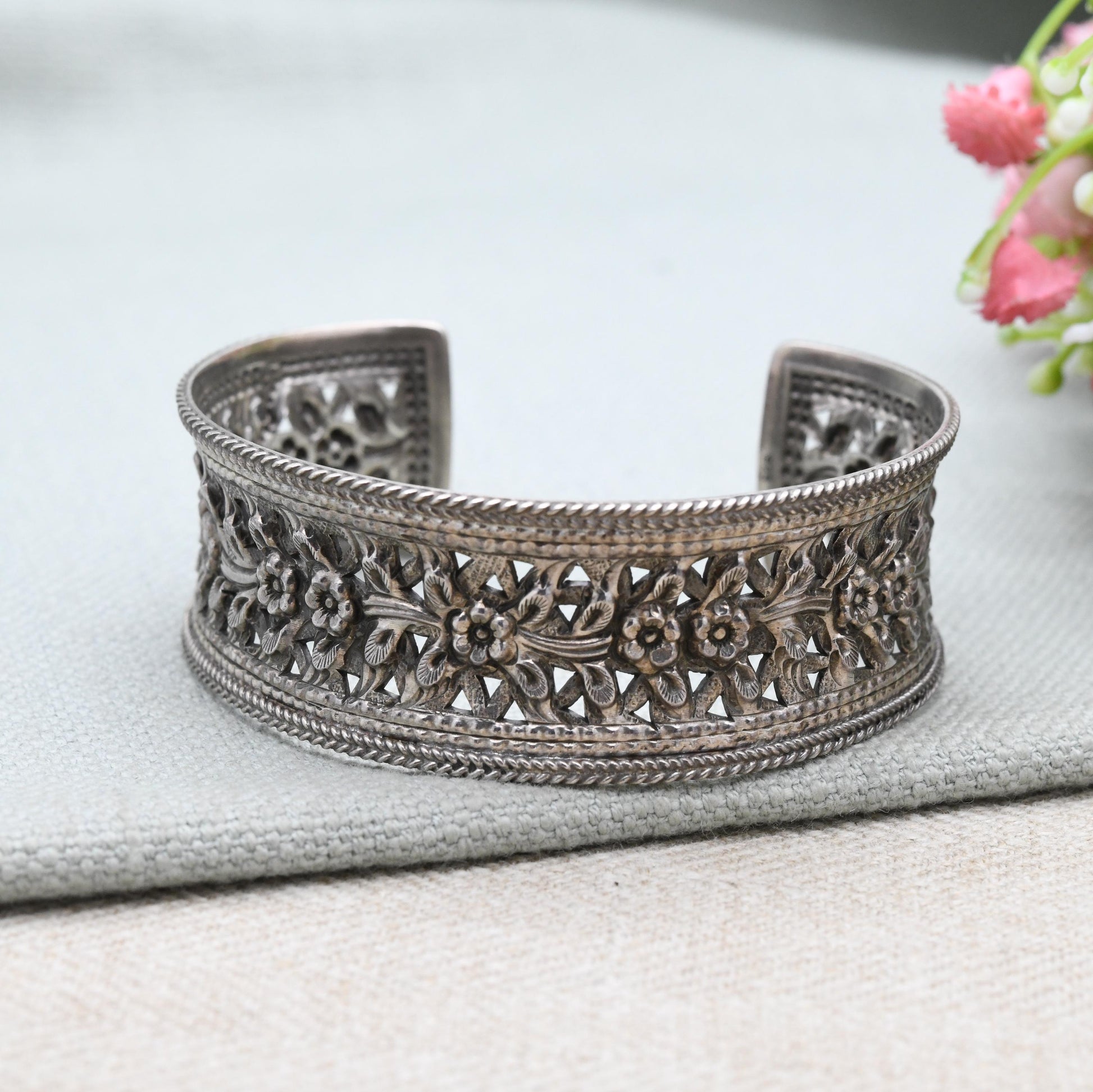 Yanes Traviata Sterling Silver Bangle Bracelet – Embossed Floral Openwork Design | Filigree Style Bracelet | Ornate Statement Jewellery
