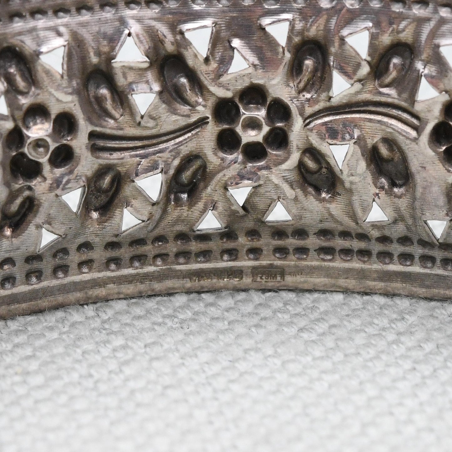 Yanes Traviata Sterling Silver Bangle Bracelet – Embossed Floral Openwork Design | Filigree Style Bracelet | Ornate Statement Jewellery