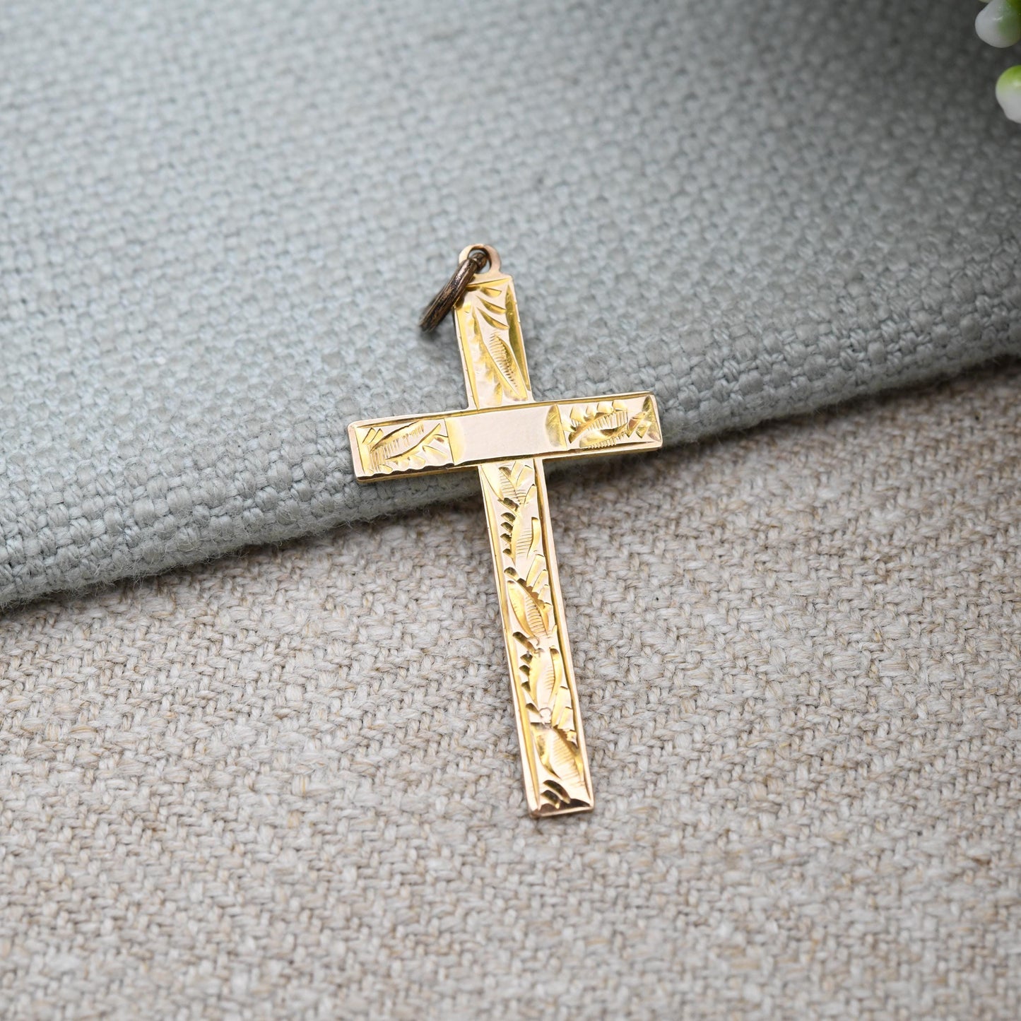 Antique 9ct Gold Cross Pendant with Pretty Leaf Pattern - Antique Yellow Gold Christian Religious Necklace Gift for Christening Baptism