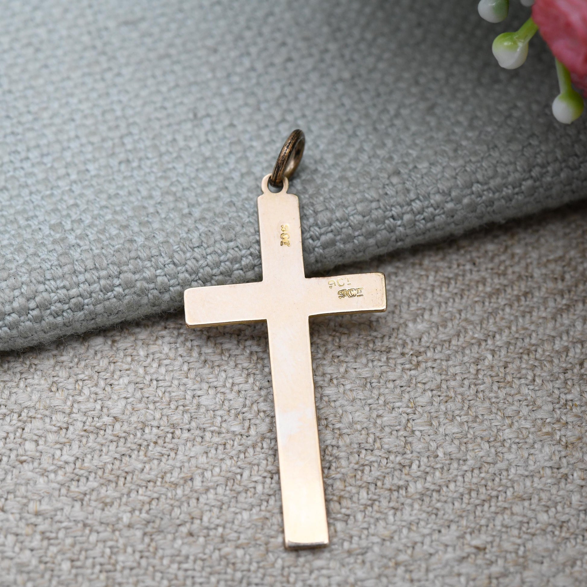 Antique 9ct Gold Cross Pendant with Pretty Leaf Pattern - Antique Yellow Gold Christian Religious Necklace Gift for Christening Baptism