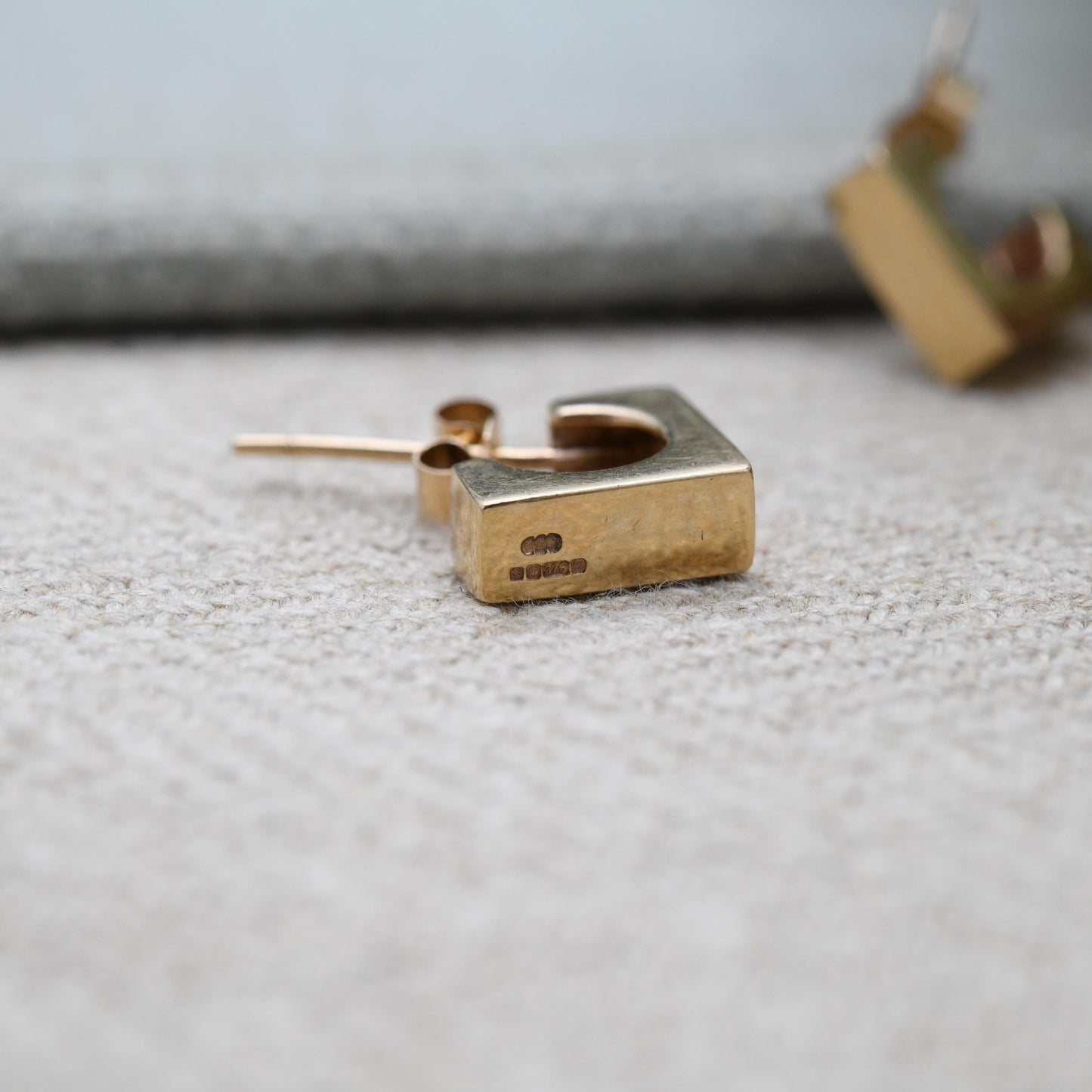 Vintage 9ct Gold Cube Hoop Stud Earrings 3D Style c. 1980s - Minimal Yellow Gold Square Studs | Delicate Gold Jewellery Gift for Her