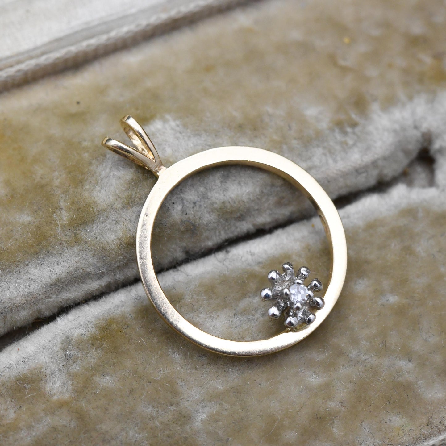 Vintage Everbrite 14ct Gold Diamond Open Circle Pendant - Two Tone Solid Gold Minimalist Jewellery Gift for Her