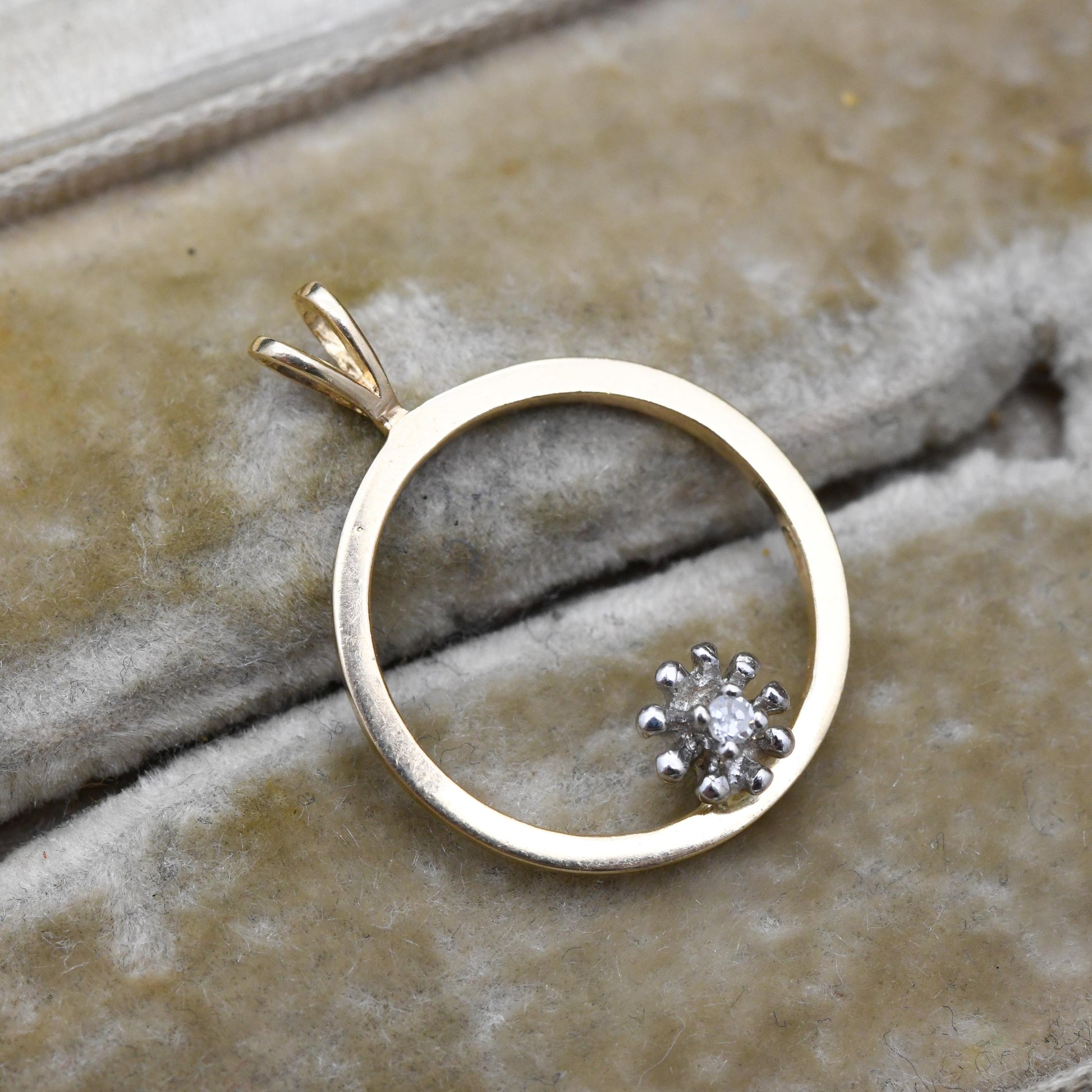 Vintage Everbrite 14ct Gold Diamond Open Circle Pendant - Two Tone Solid Gold Minimalist Jewellery Gift for Her
