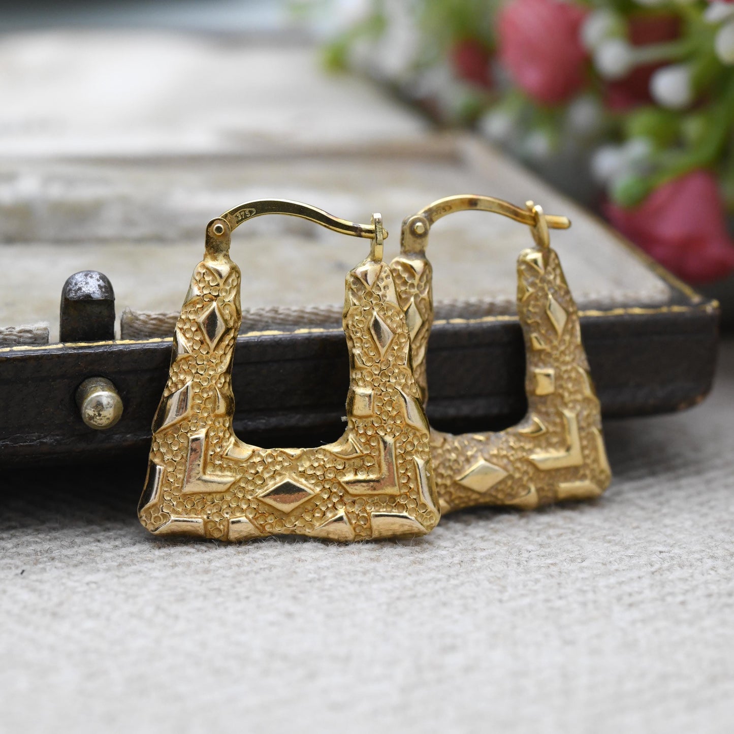 Vintage 9ct Gold Square Hoop Earrings Handbag Creole Hoops - Minimal Hollow Hoops | Pretty Gold Jewellery Gift for Her | Everyday Wear