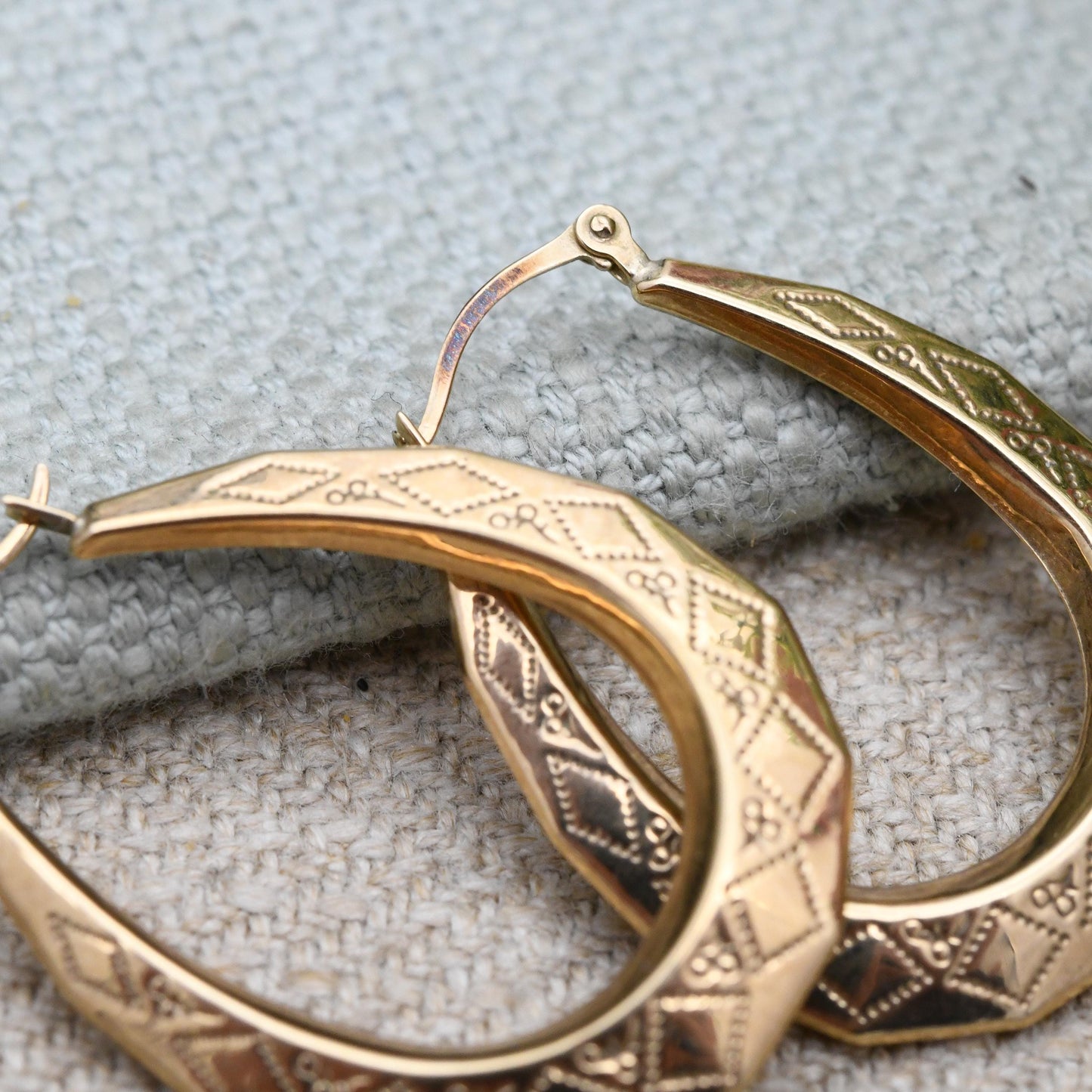 9ct Gold Hoop Earrings - Diamond Design | Hollow Hoops | Yellow Gold | Pretty Gold Jewellery Gift for Her