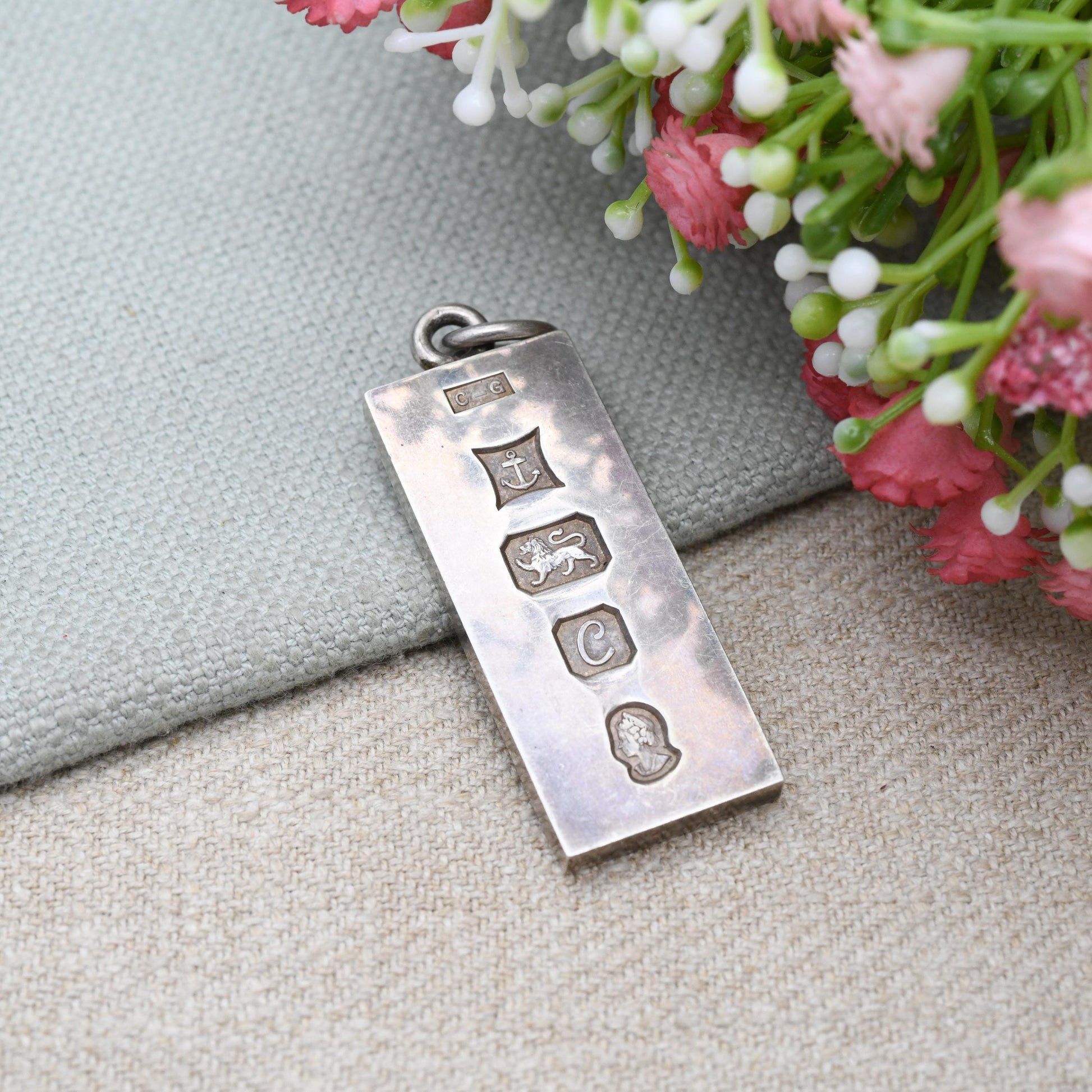 Vintage Sterling Silver Ingot Pendant 1977 - Birmingham Hallmarks | Textured and Geometric Reverse Design | Mid-Century Necklace