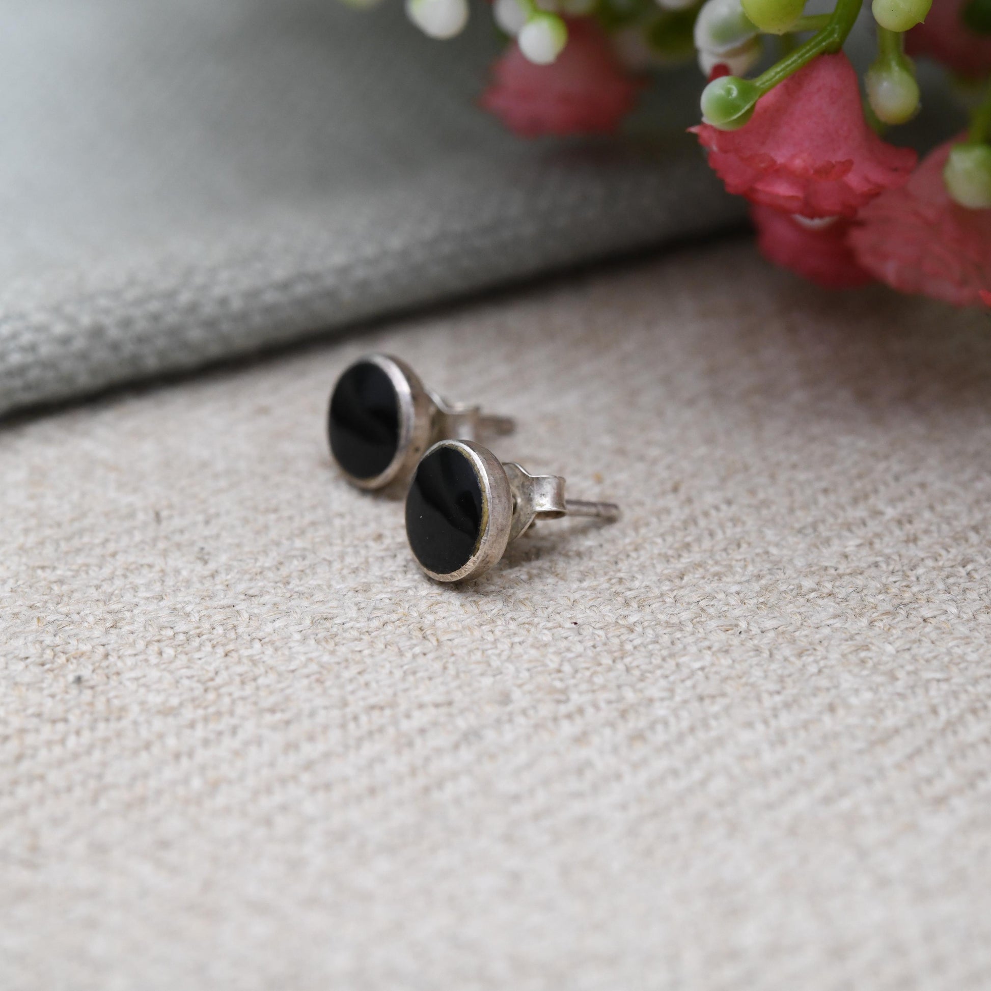 Vintage Sterling Silver Onyx Stud Earrings - Minimalist Studs | Circular Black Gemstones | Gift for Her