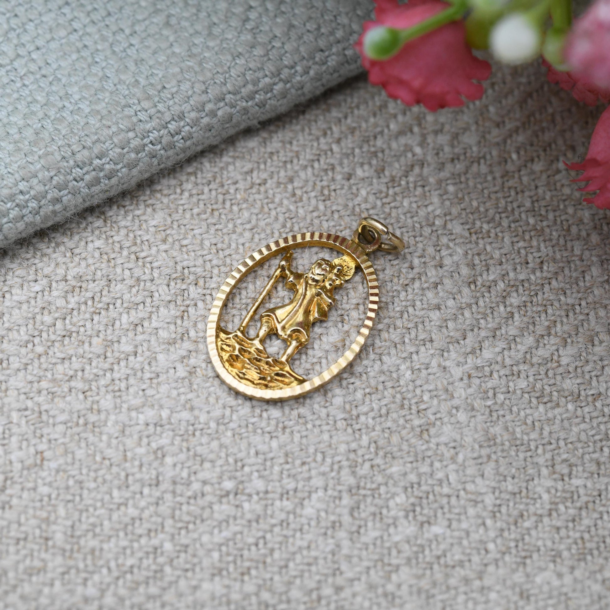 Vintage 9ct Gold St Christopher Pendant 1986 - Patron Saint of Travellers Travel Gift | Religious Saint Christian Necklace