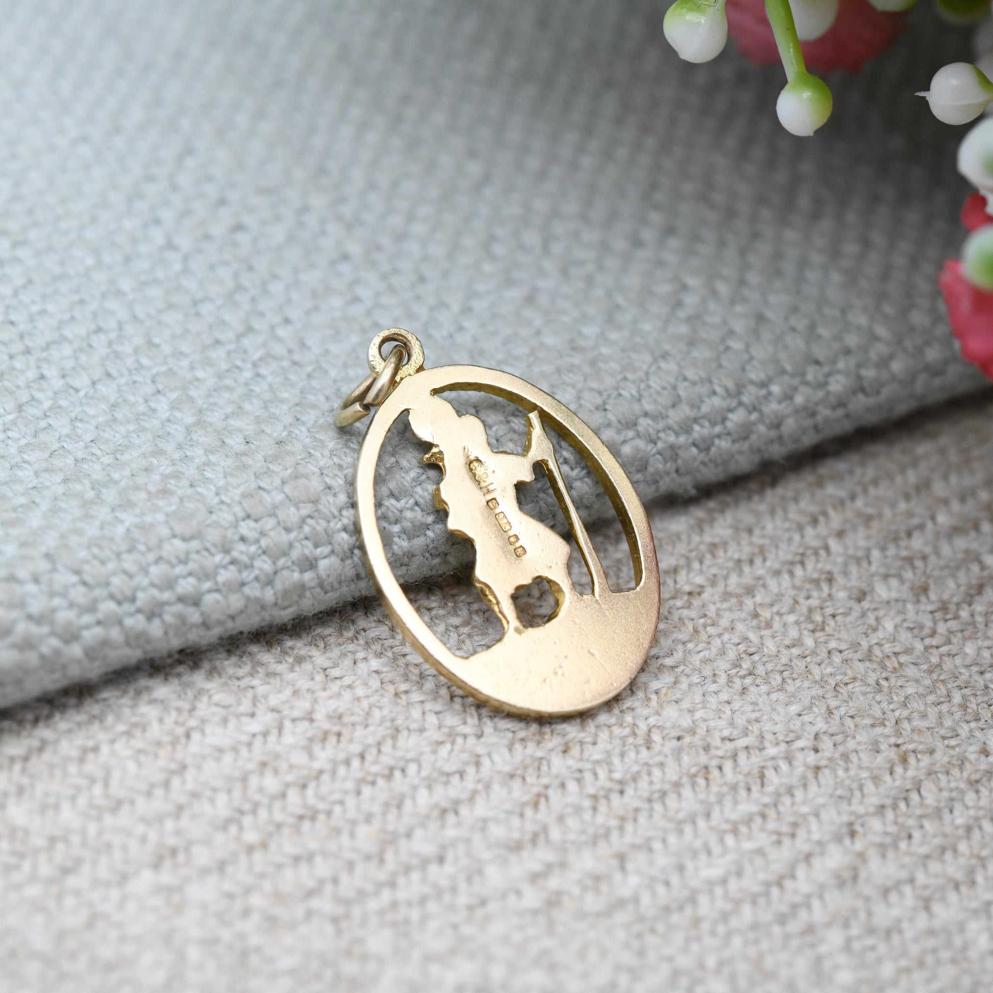 Vintage 9ct Gold St Christopher Pendant 1986 - Patron Saint of Travellers Travel Gift | Religious Saint Christian Necklace