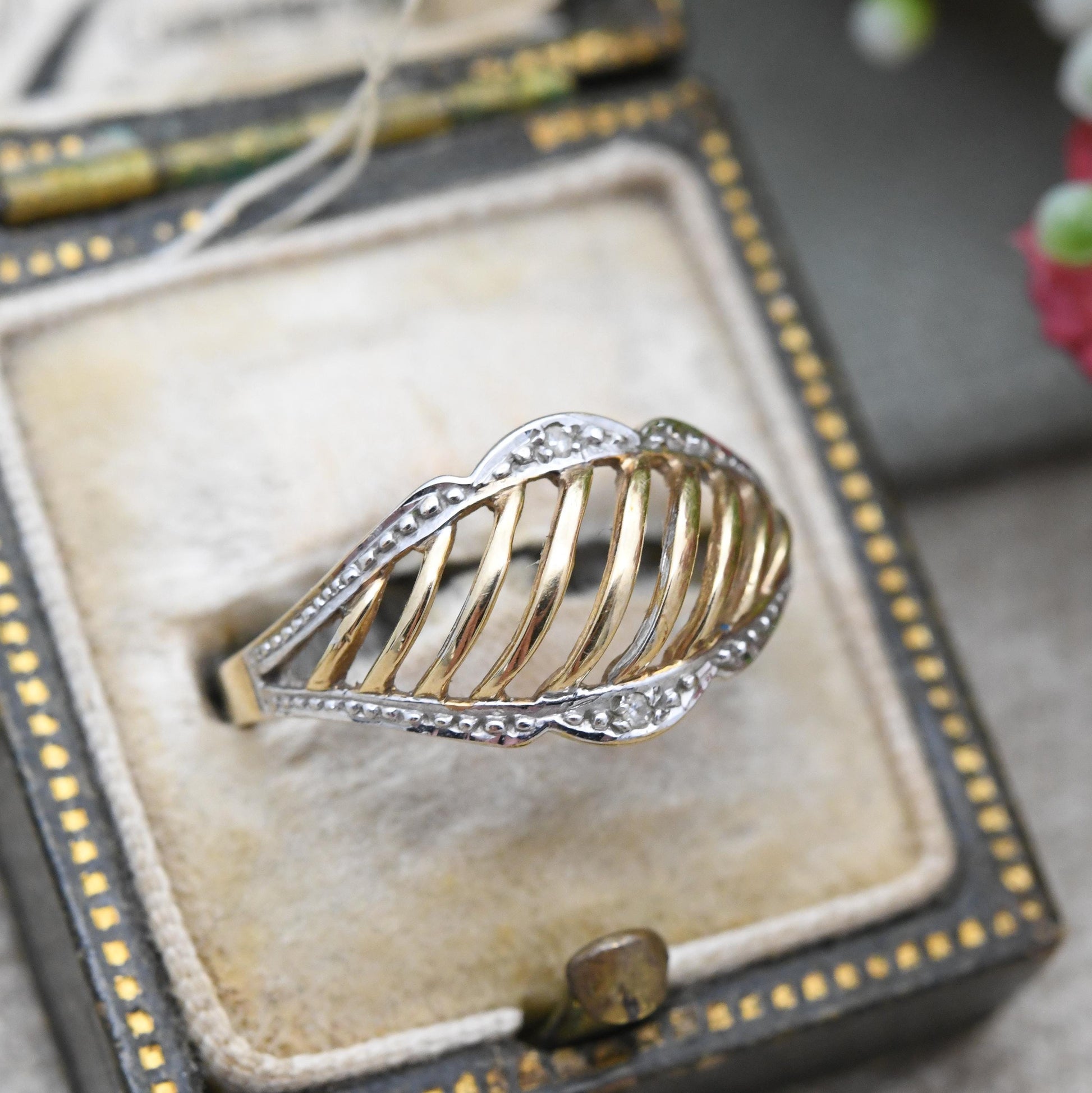 Vintage 9ct Gold Diamond Two Tone Openwork Ring 1989 - Gift for Her | UK Size - M 1/2 | US Size - 6 1/2
