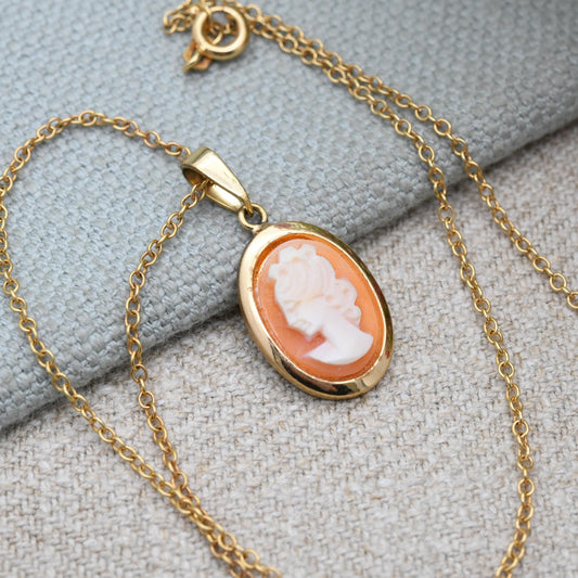 Vintage Shell Cameo Pendant Necklace Gold Filled - Mid-Century Minimal Style Carved Shell Cameo