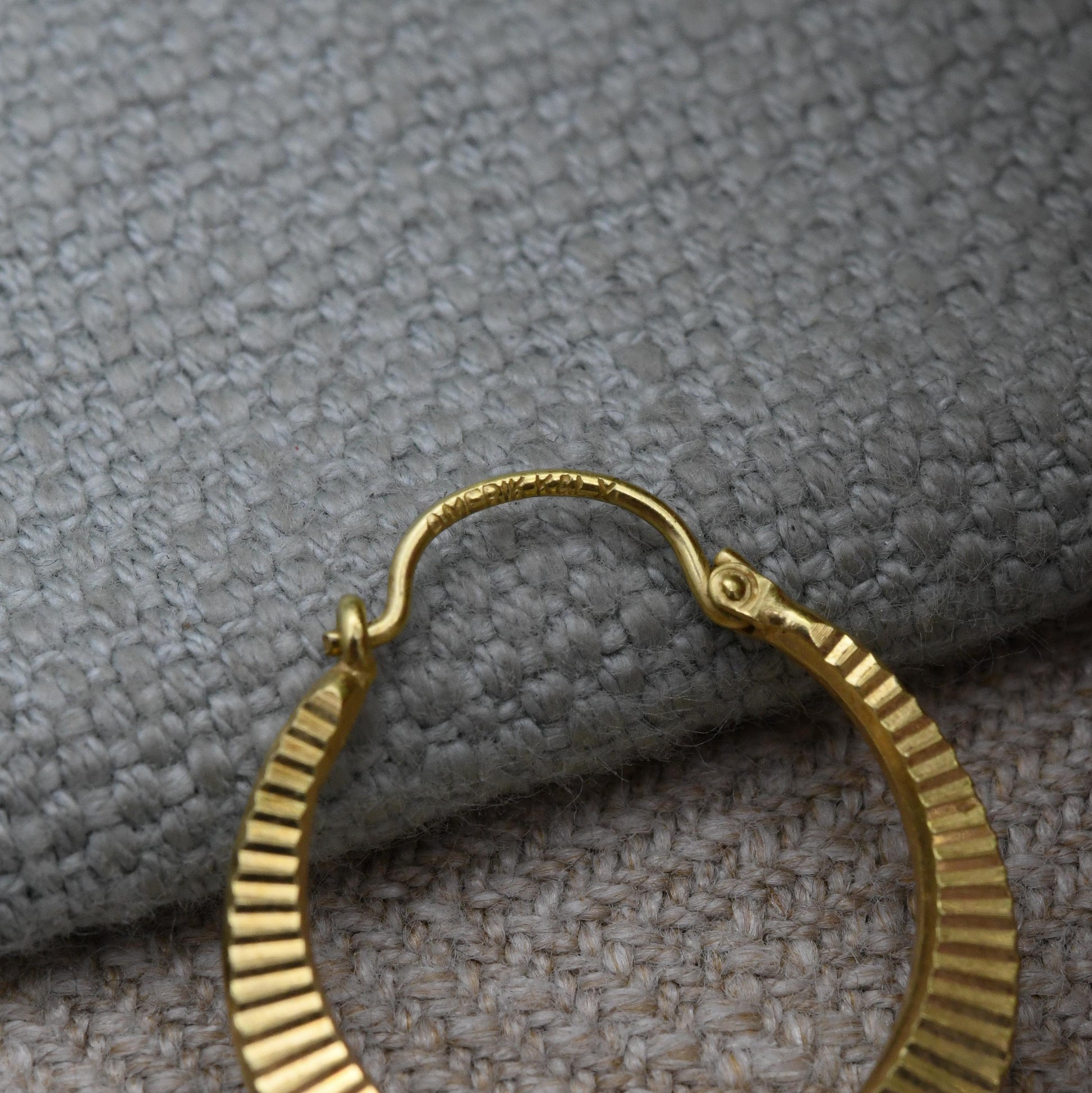 Vintage Amerik Rolled Gold Hoop Earrings by Kordes and Lichtenfels K&L c. 1960s - Textured Hoops | 20th Century Yellow Gold Tone Jewellery