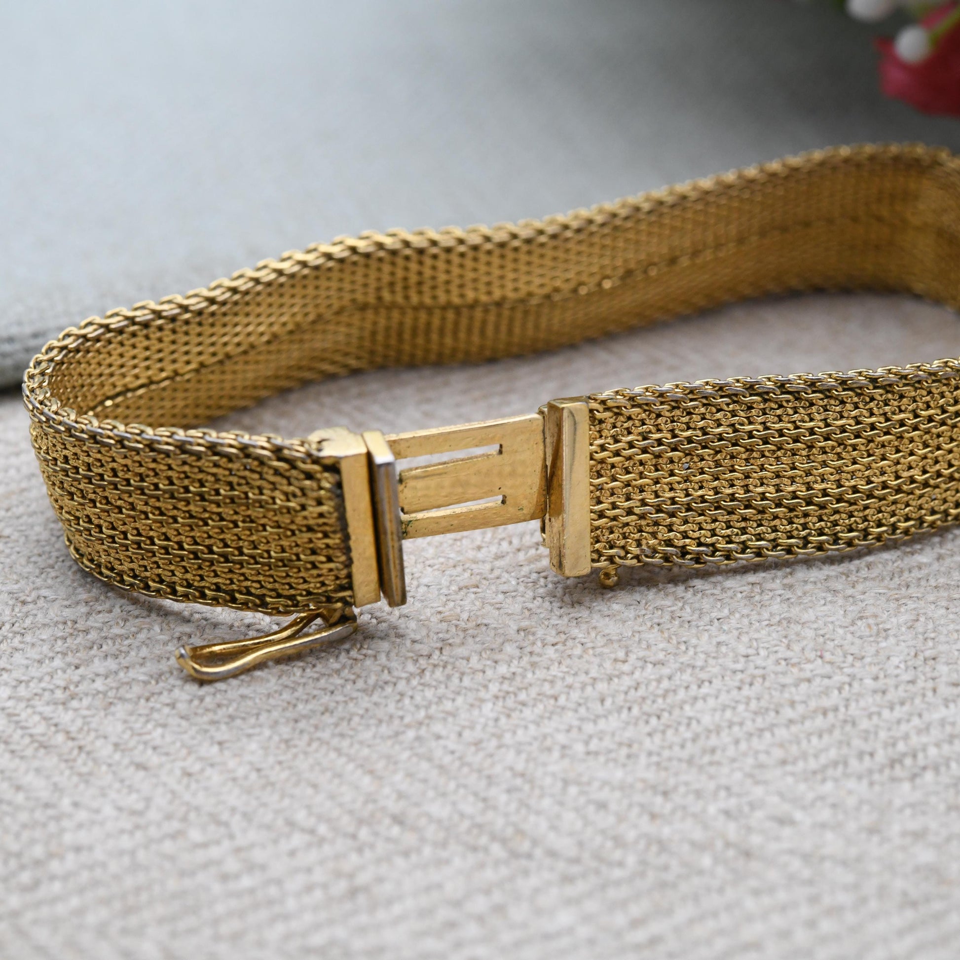 Vintage Grossé Bracelet Chunky Gold Tone Mesh Link 1965 - German Designer Signed Jewellery | Slide Lock Clasp with Safety Catch