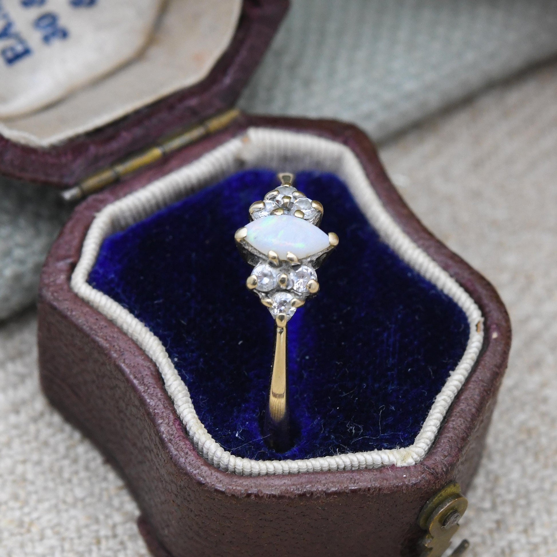 Vintage 9ct Gold Opal Ring 1990 - Pretty Marquise Cut Opal With Clear Side Stones | UK Size - O | US Size - 7 1/4