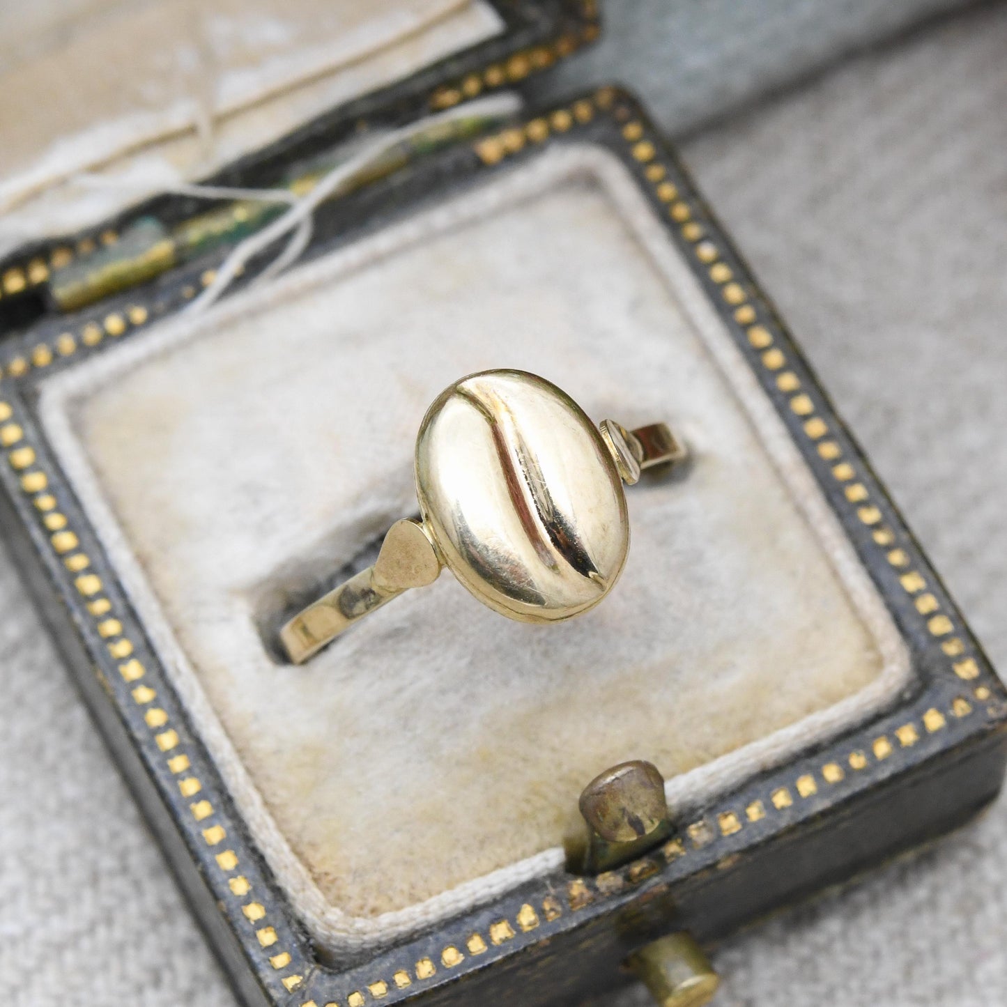 Vintage 9ct Gold Coffee Bean Ring - Stylised Ring | Modernist | UK Size - L | US Size - 6