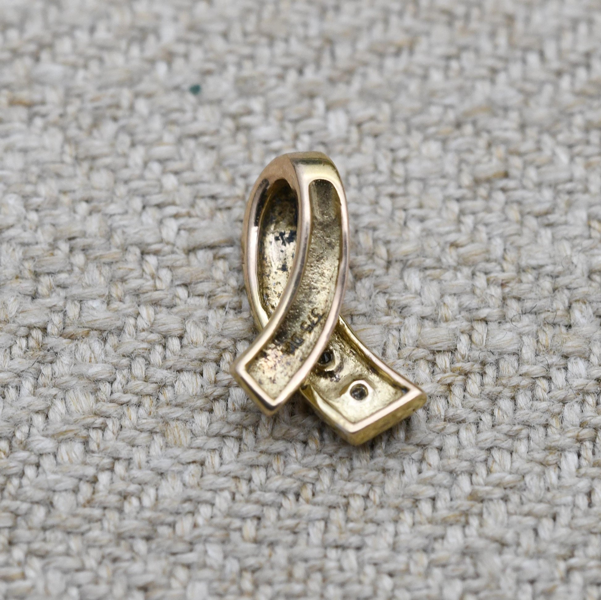 Vintage 9ct Gold Diamond Ribbon Pendant - Curved Twist Design| Solid Gold Minimalist Gift for Her