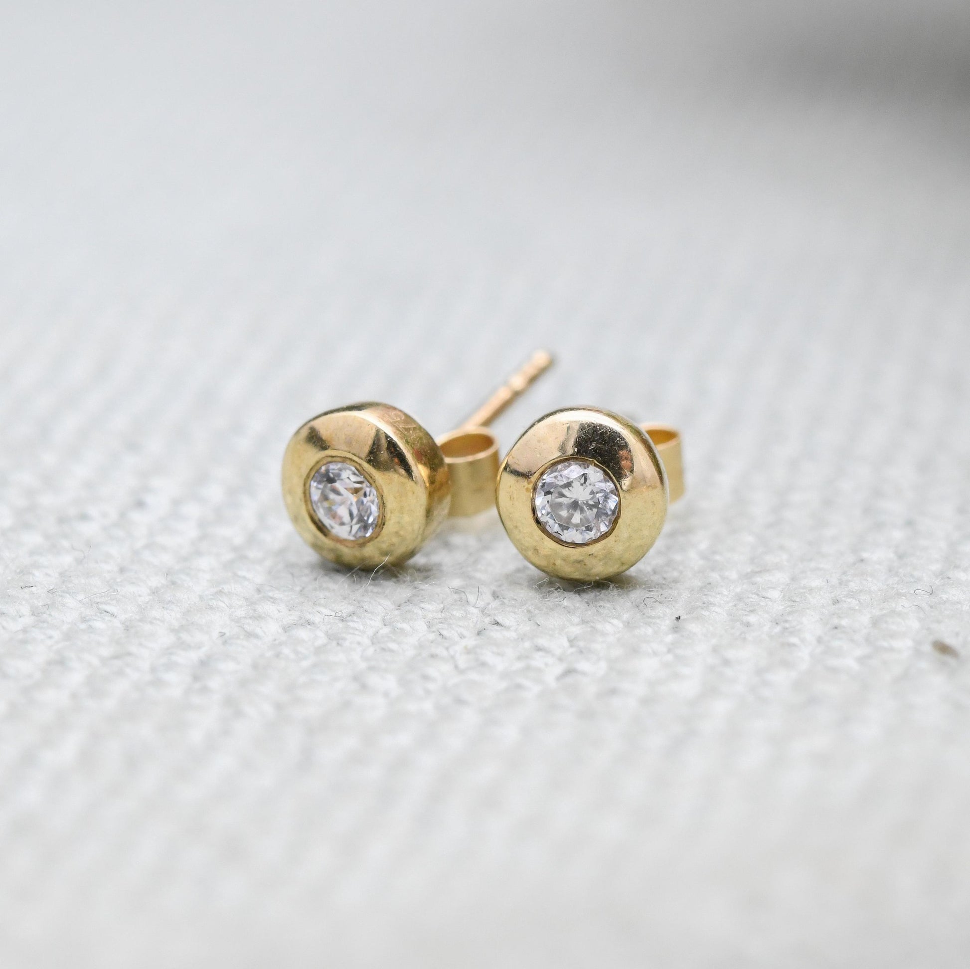 Vintage 9ct Gold CZ Bezel Set Stud Earrings - Sparkly Clear Gemstone | Gold Birthday Gift | Butterfly Back | Everyday Stud Earrings