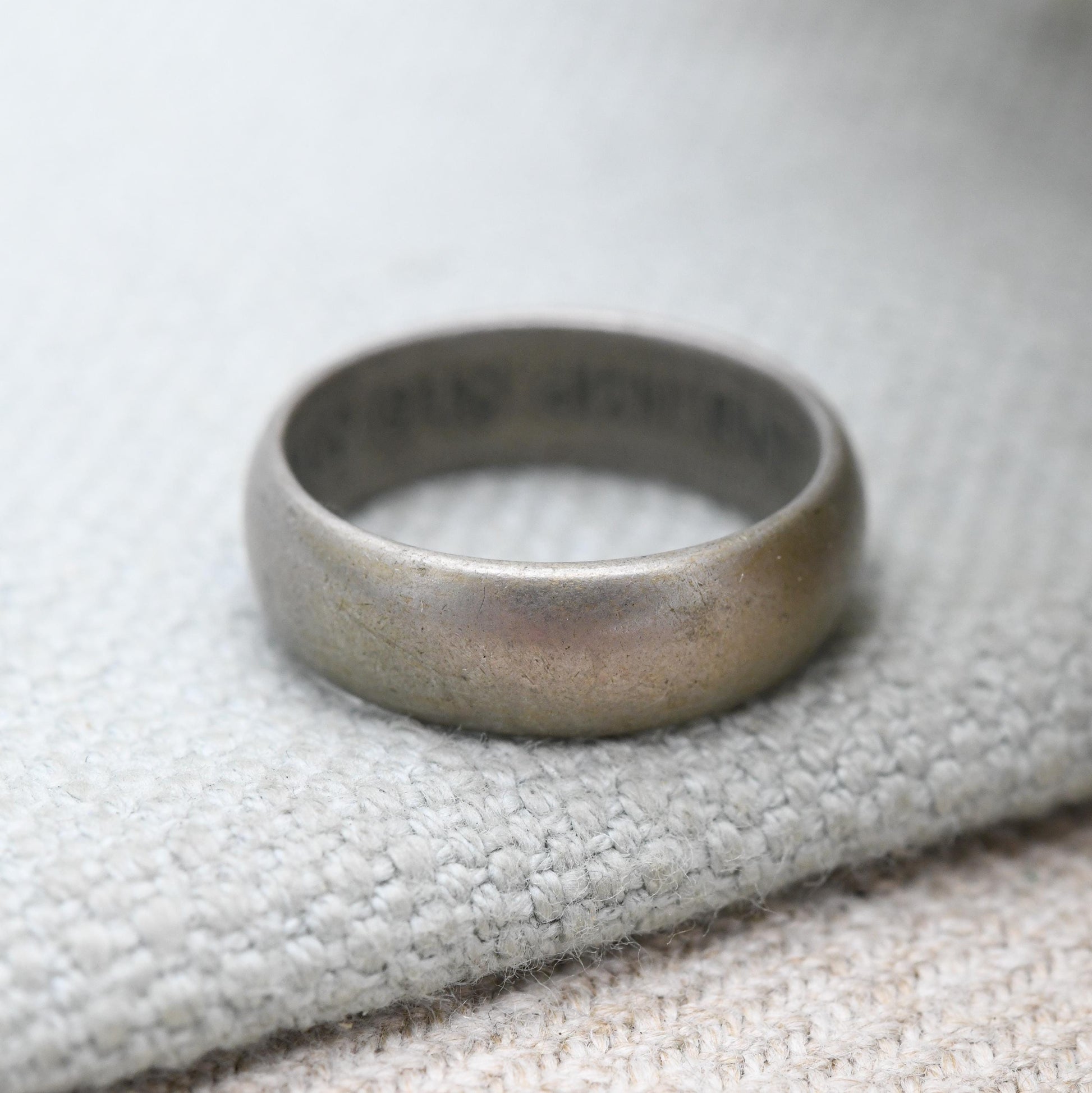 Vintage 1948 Two Shillings Coin Band Ring King George VI - Unusual Plain Band Hidden Secret Words | UK Size - L 1/2 | US Size - 6 1/4